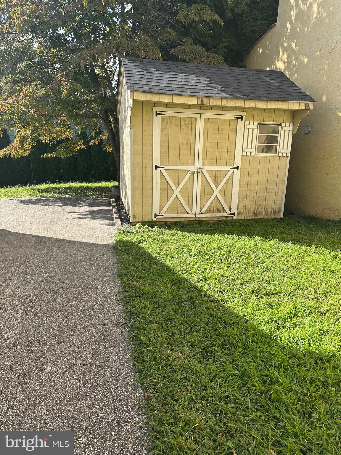 BELMONT HILLS - Residential Lease