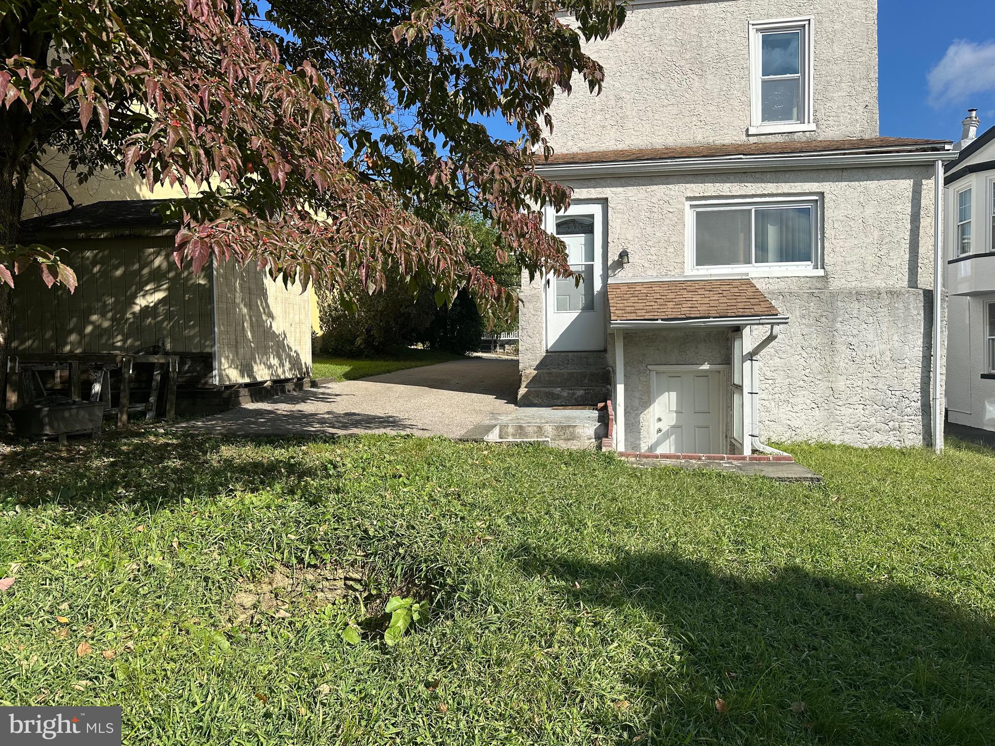 BELMONT HILLS - Residential Lease