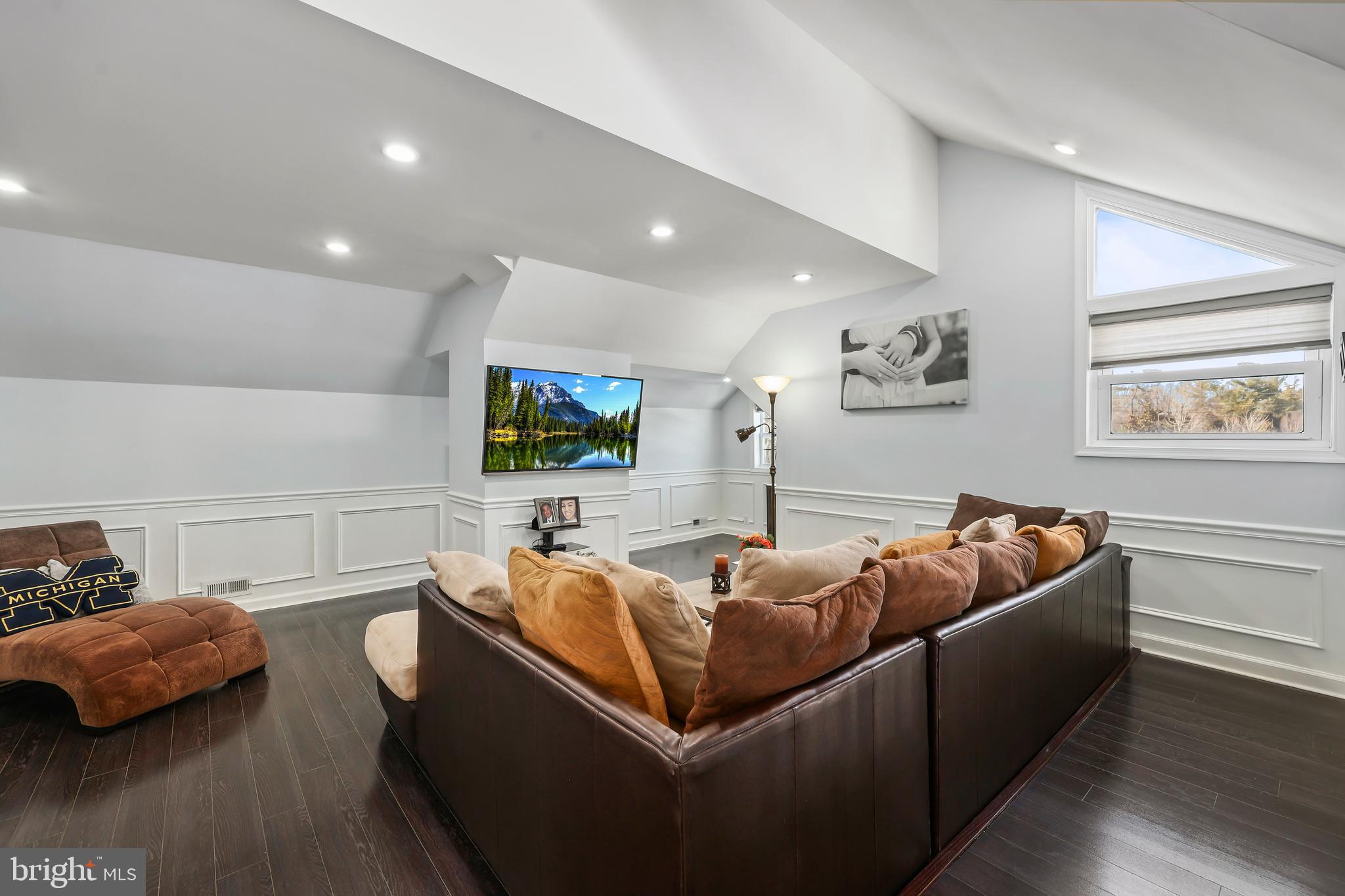 BEL AIR - Residential