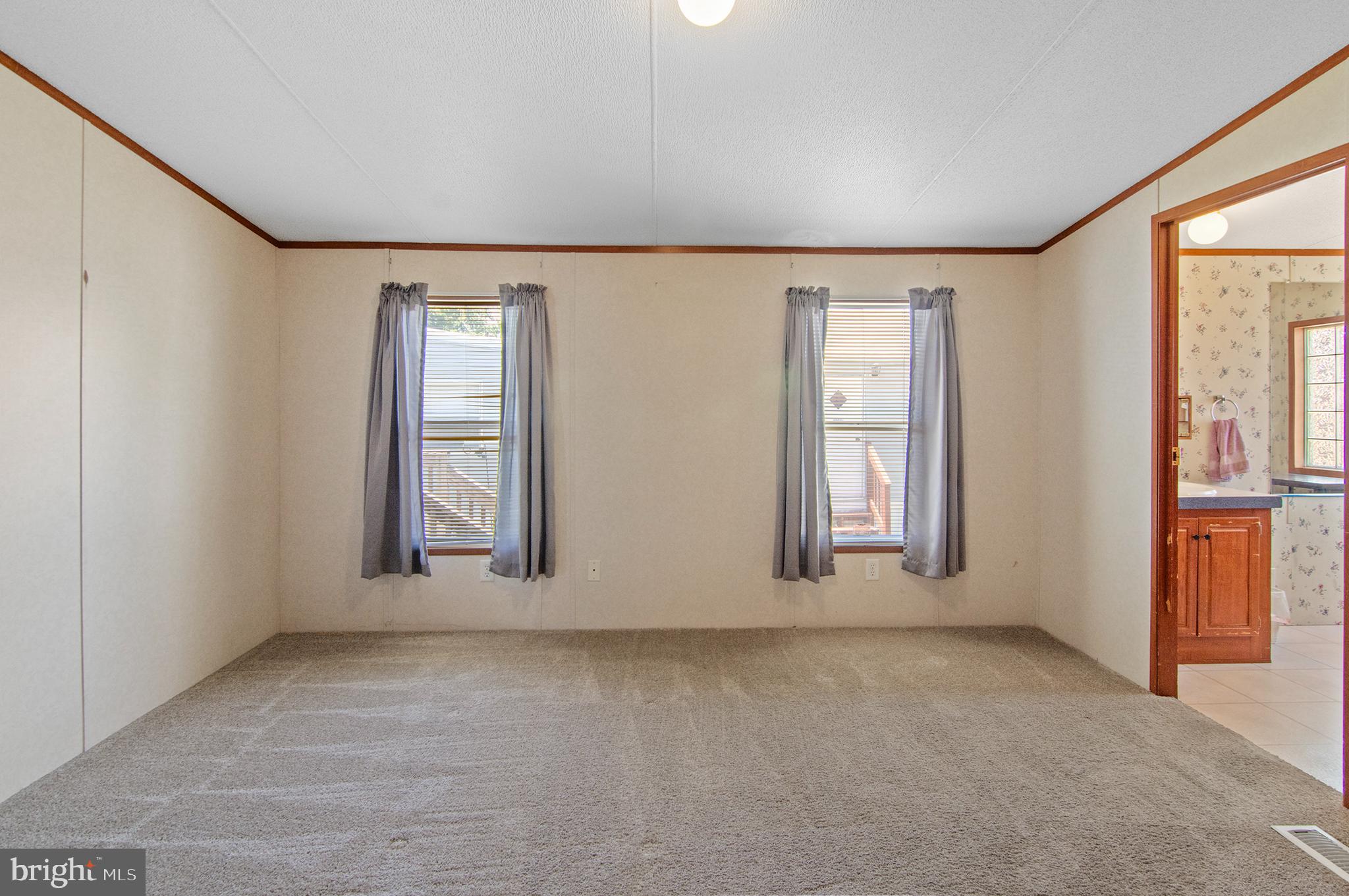 COOL BREEZE MOBILE HOME PARK - Residential