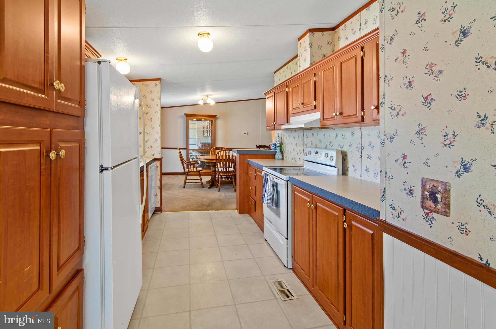 COOL BREEZE MOBILE HOME PARK - Residential