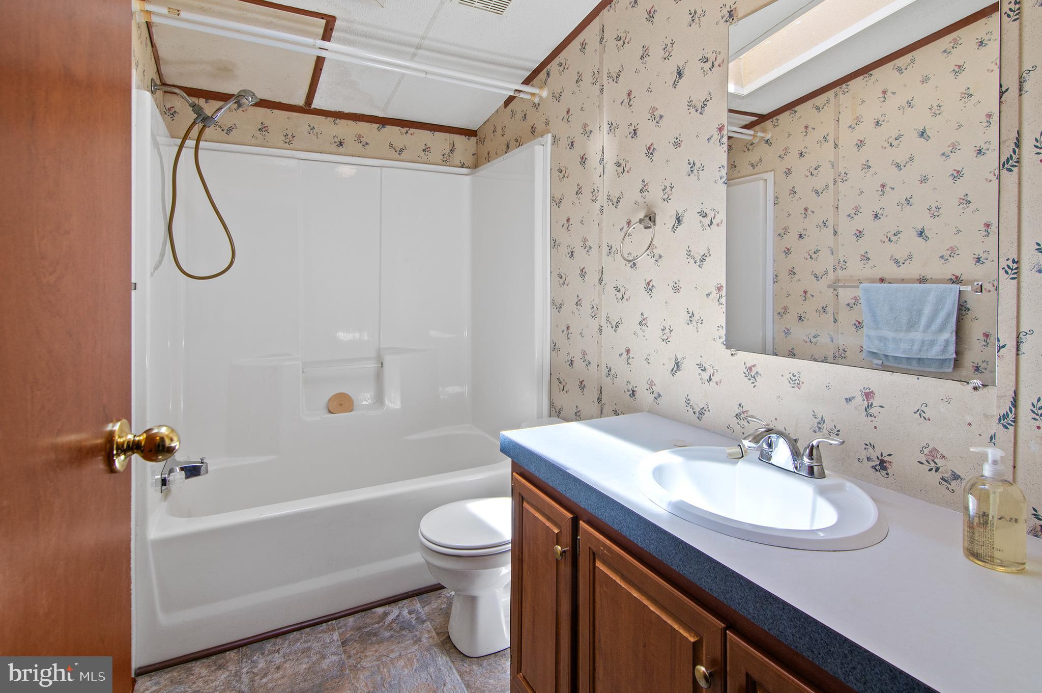 COOL BREEZE MOBILE HOME PARK - Residential