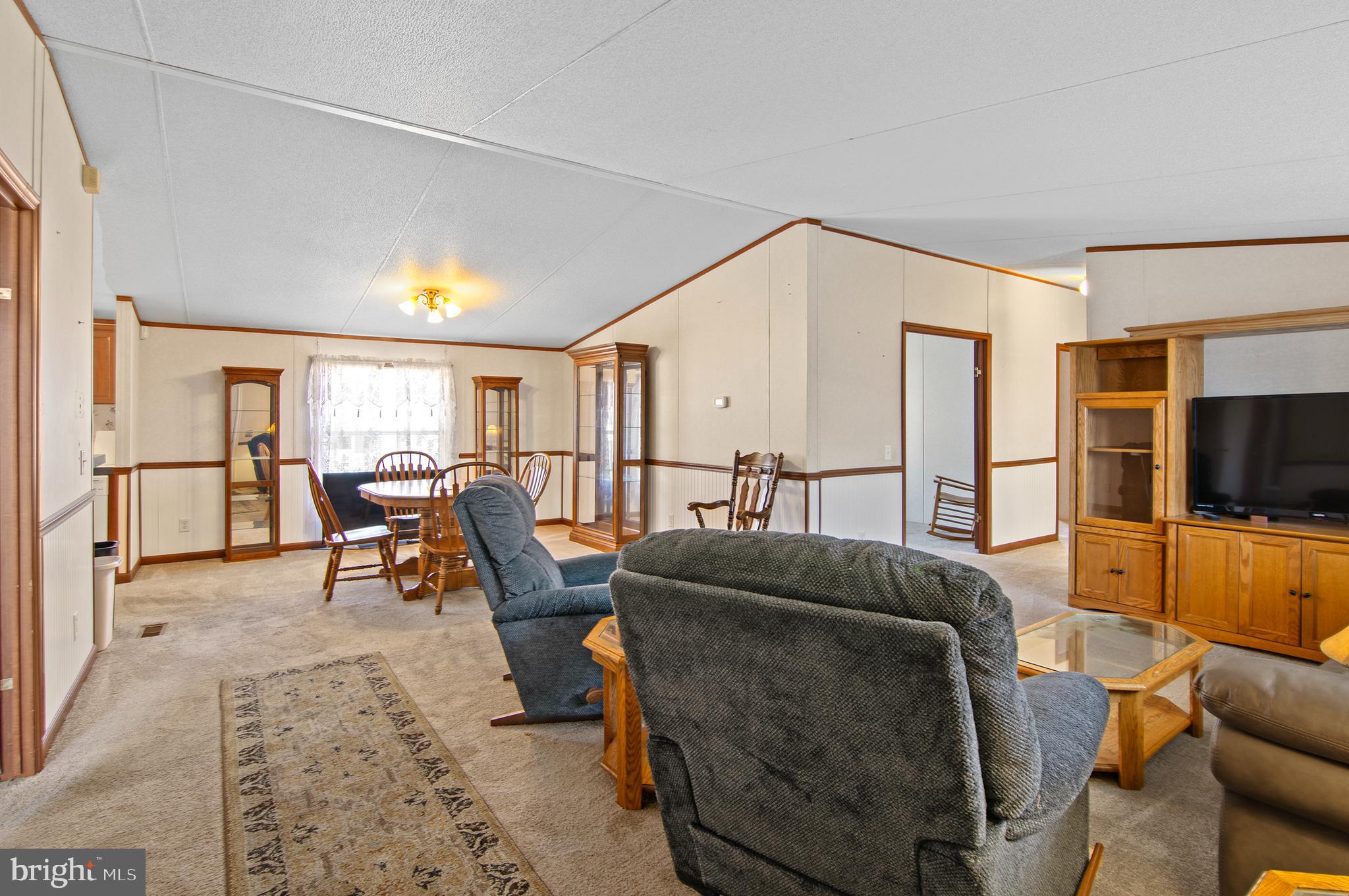 COOL BREEZE MOBILE HOME PARK - Residential