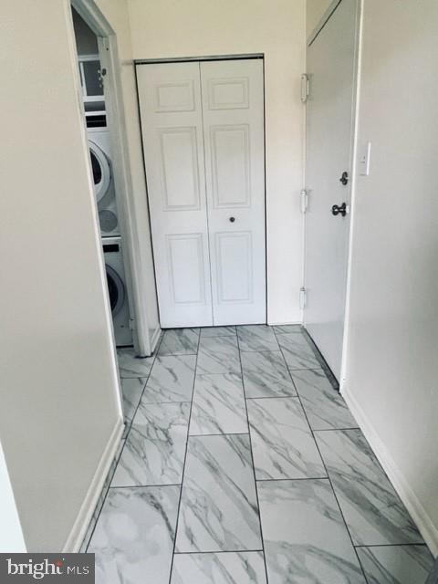 HUNTING RIDGE CONDOMINIUM - Residential Lease