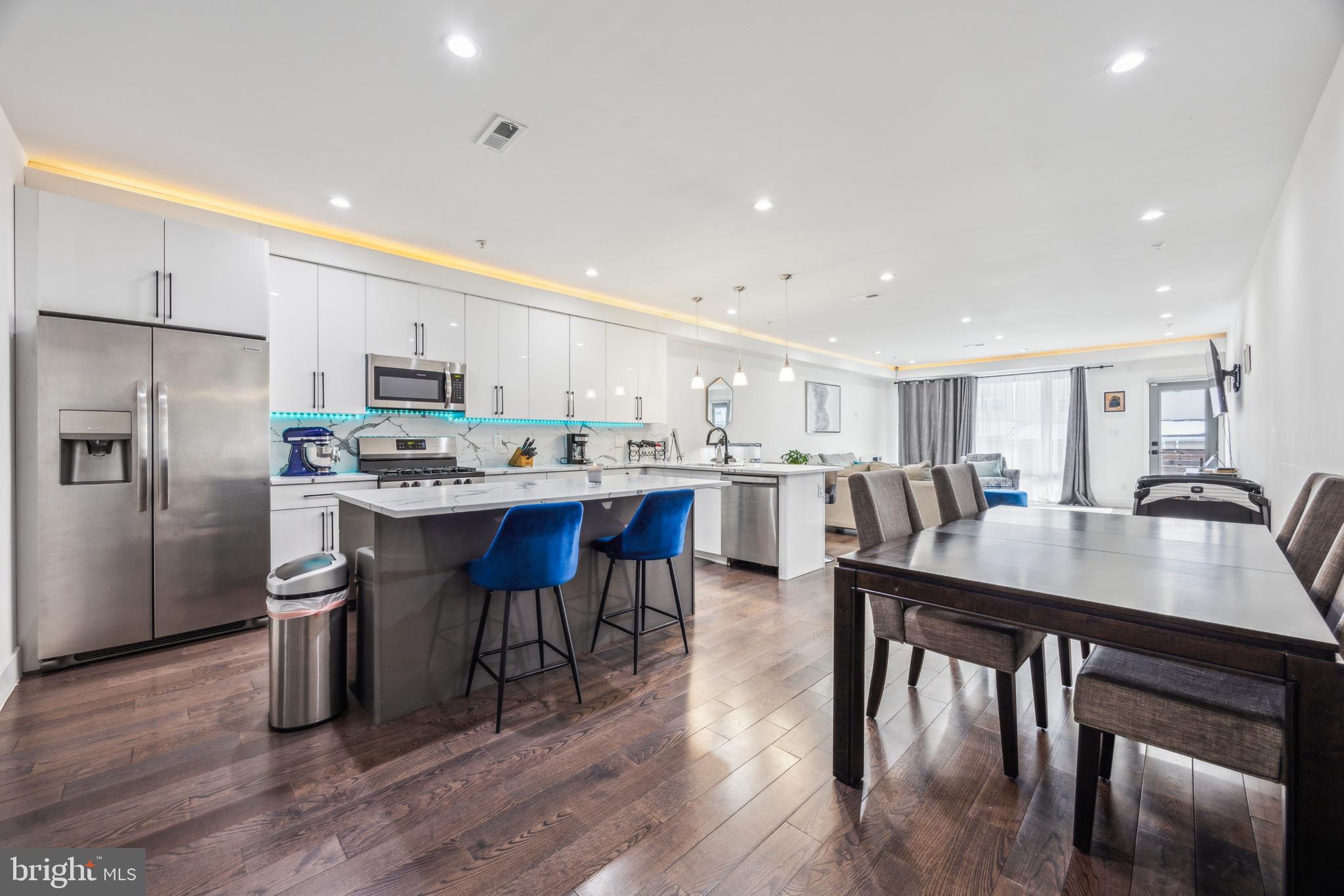 OLDE KENSINGTON - Residential