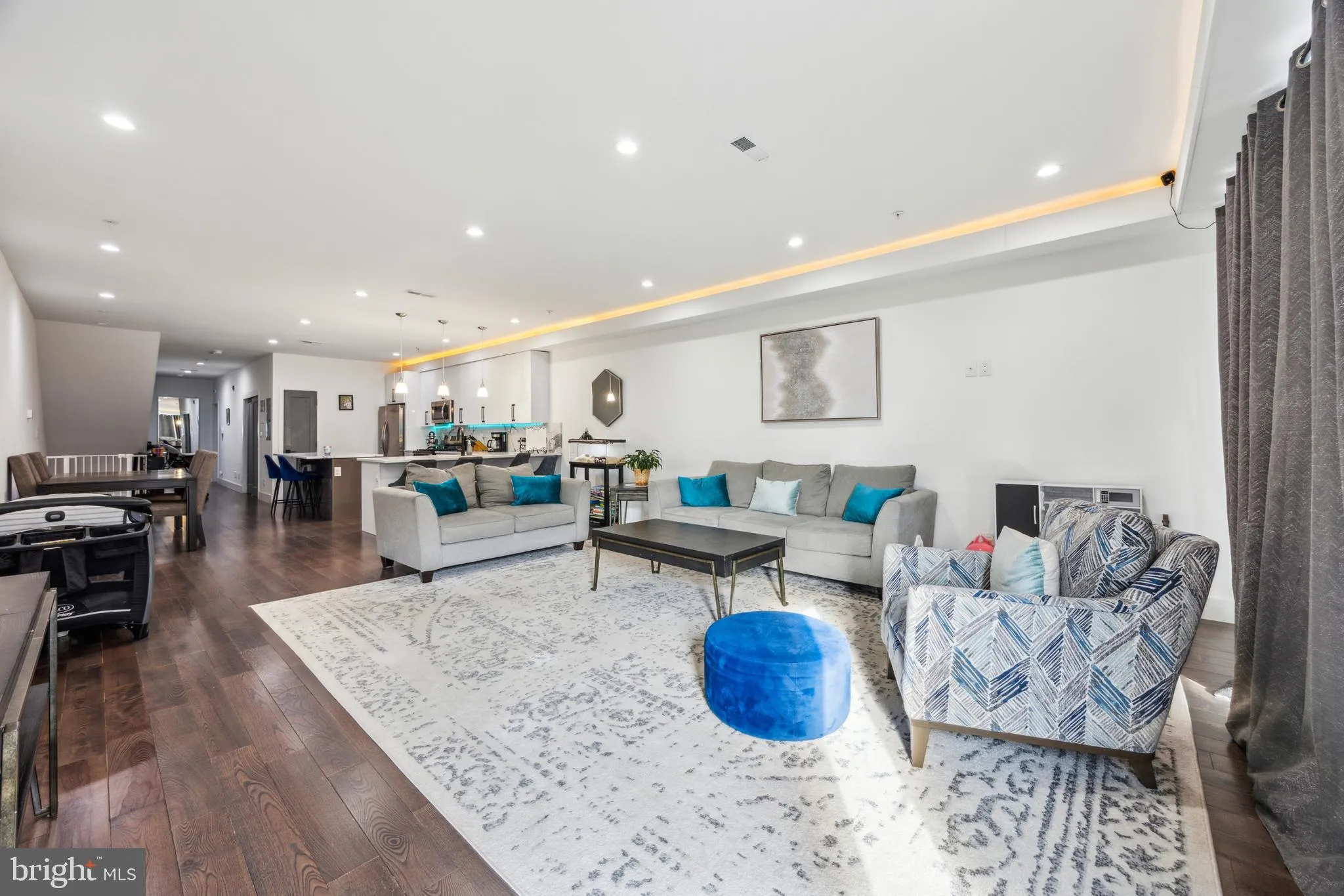 Philadelphia, Pennsylvania 19122, United States, 3 Bedrooms Bedrooms, ,3 BathroomsBathrooms,Residential,Active,13091