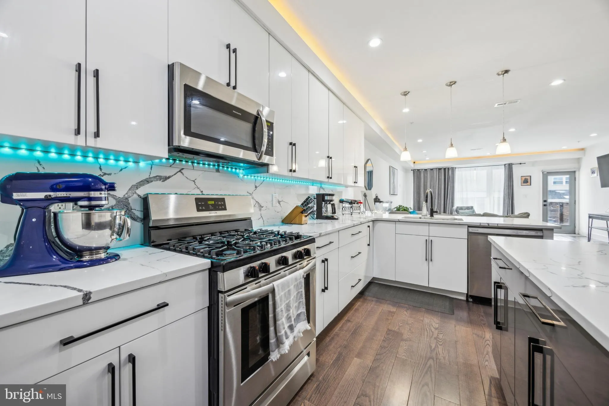 Philadelphia, Pennsylvania 19122, United States, 3 Bedrooms Bedrooms, ,3 BathroomsBathrooms,Residential,Active,13091