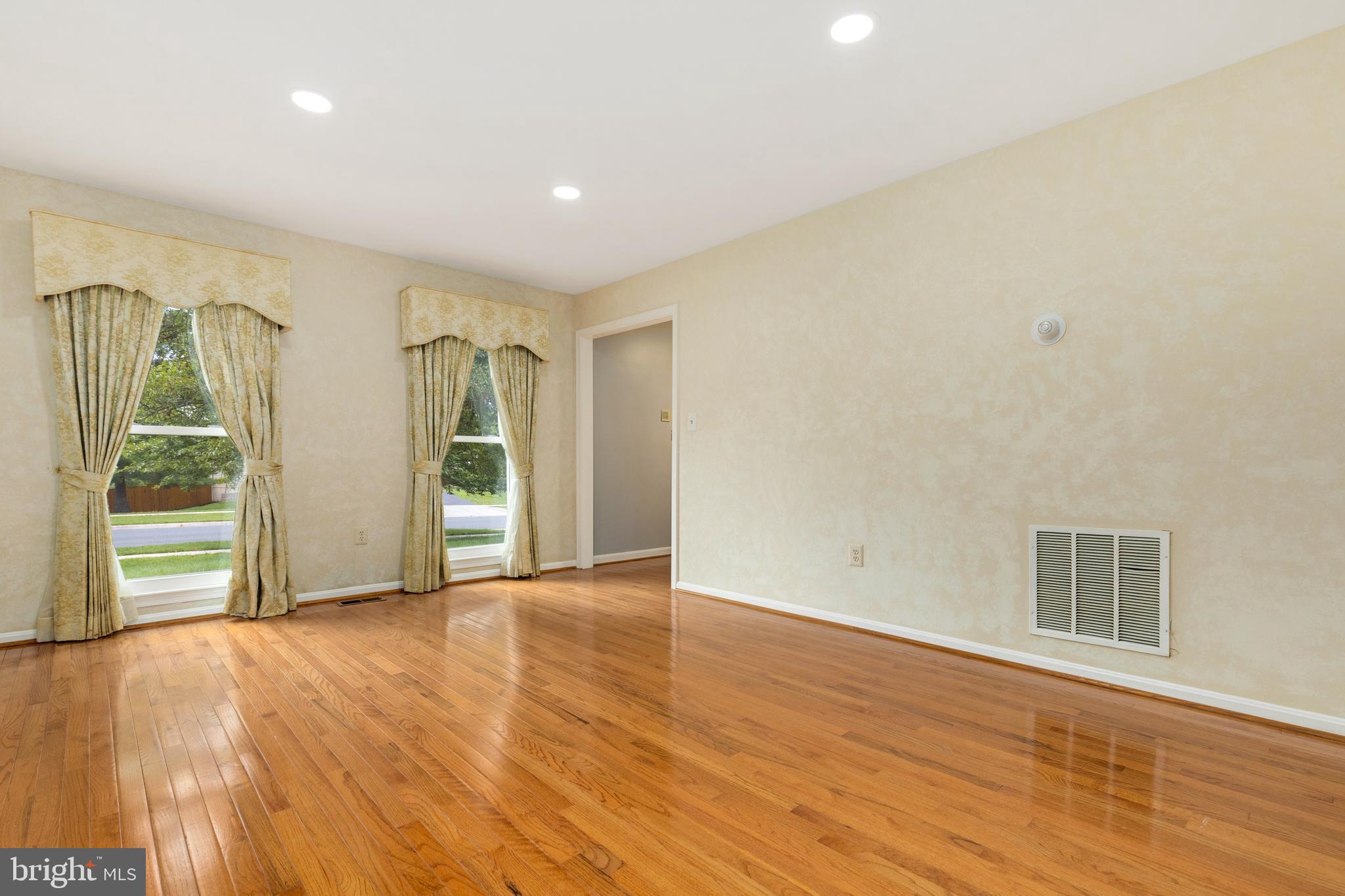 ROLLING STONE - Residential