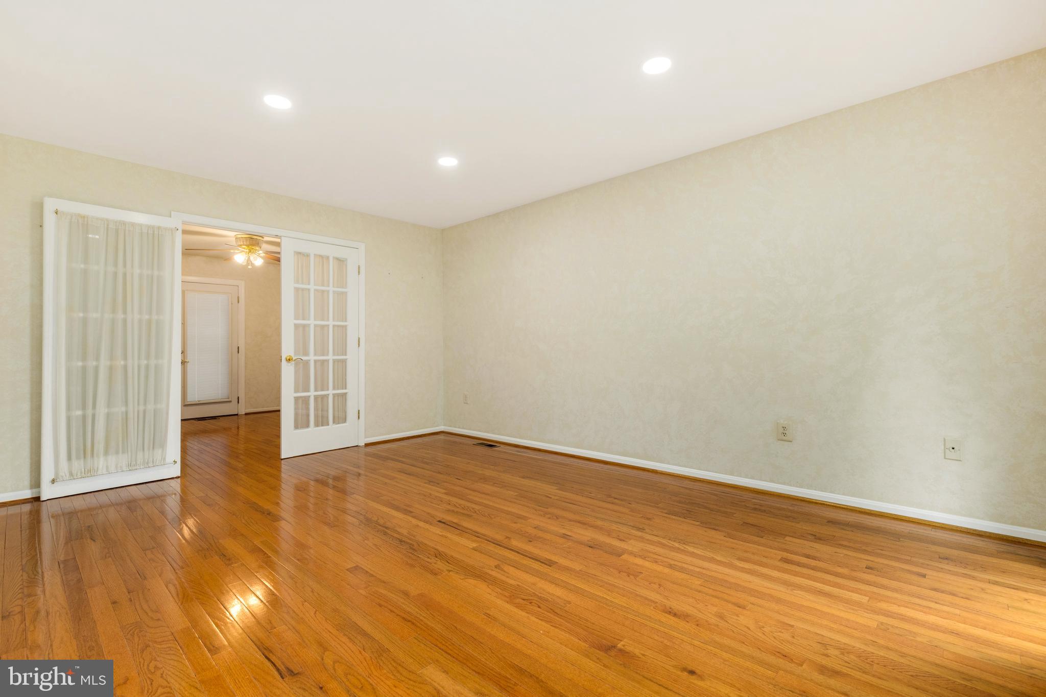 ROLLING STONE - Residential