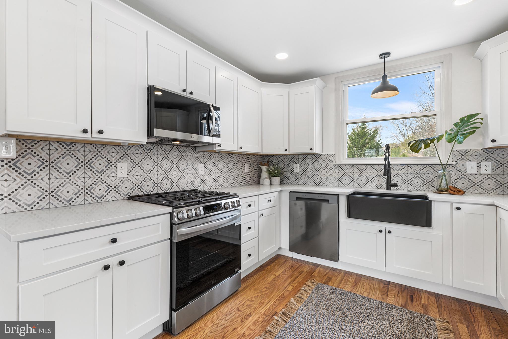 PADDOCK FARMS - Residential