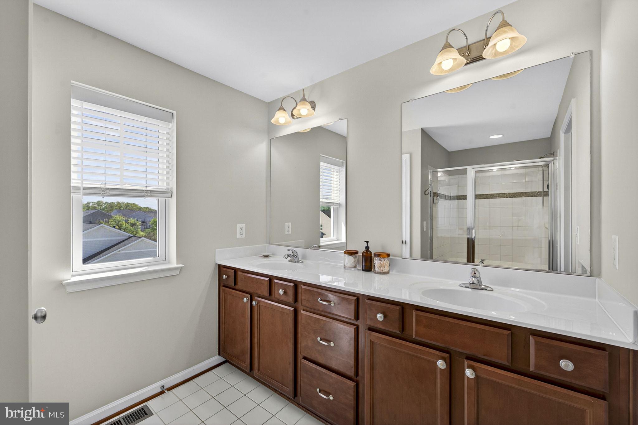 SNOWDEN BRIDGE - Residential