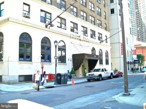 Condo For Rent - 1324 Locust Street #1130<br/> PHILADELPHIA, PA 19107