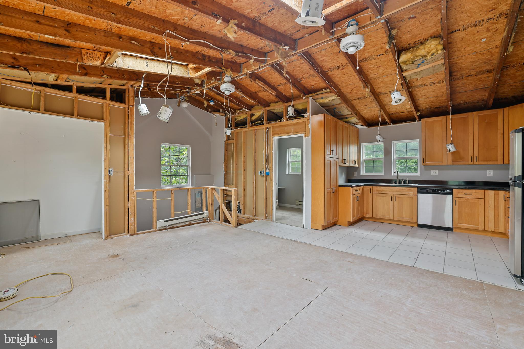 HYATTSVILLE - Residential