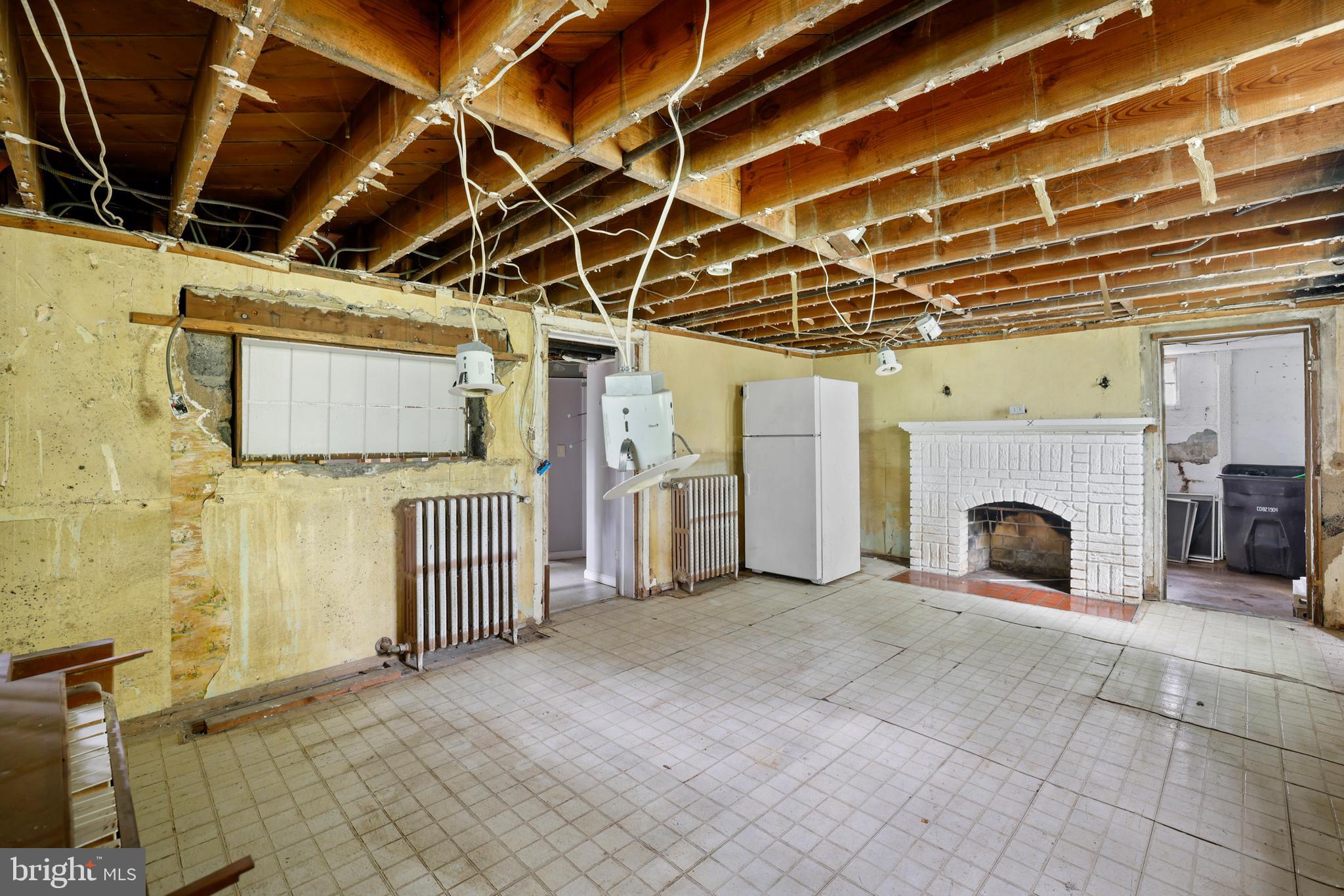 HYATTSVILLE - Residential