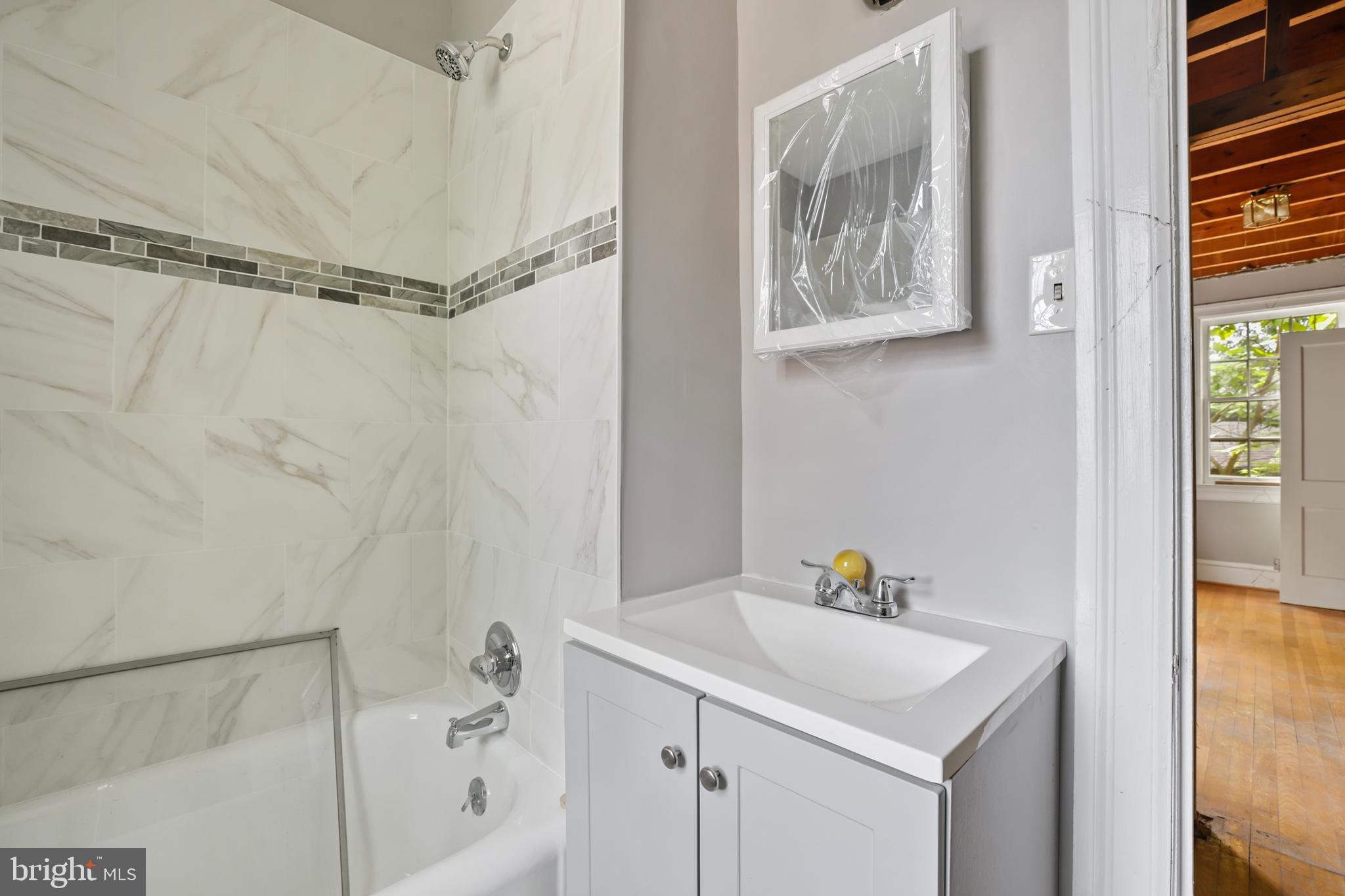 HYATTSVILLE - Residential