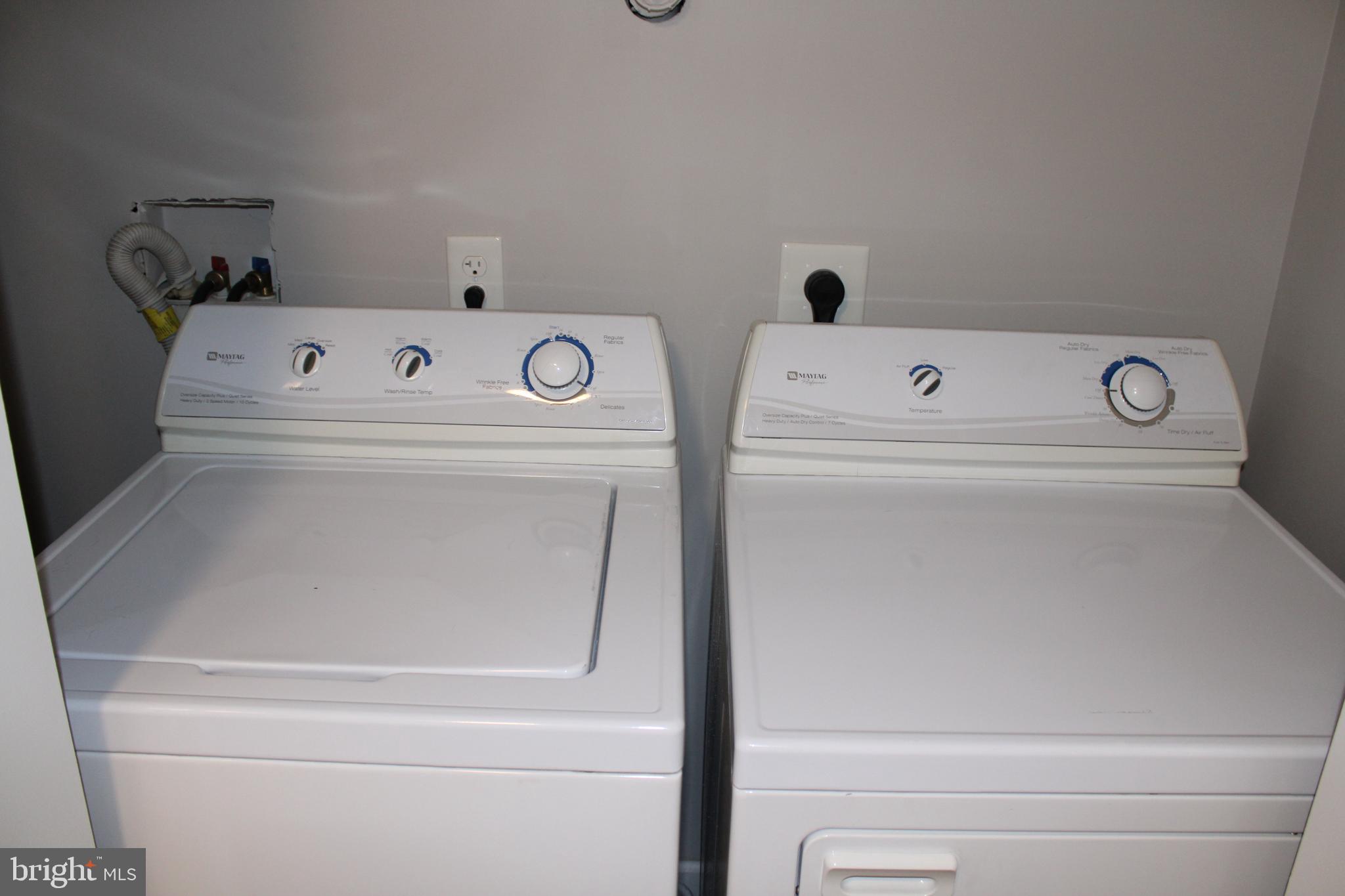 ROBINS GLENN - Residential Lease