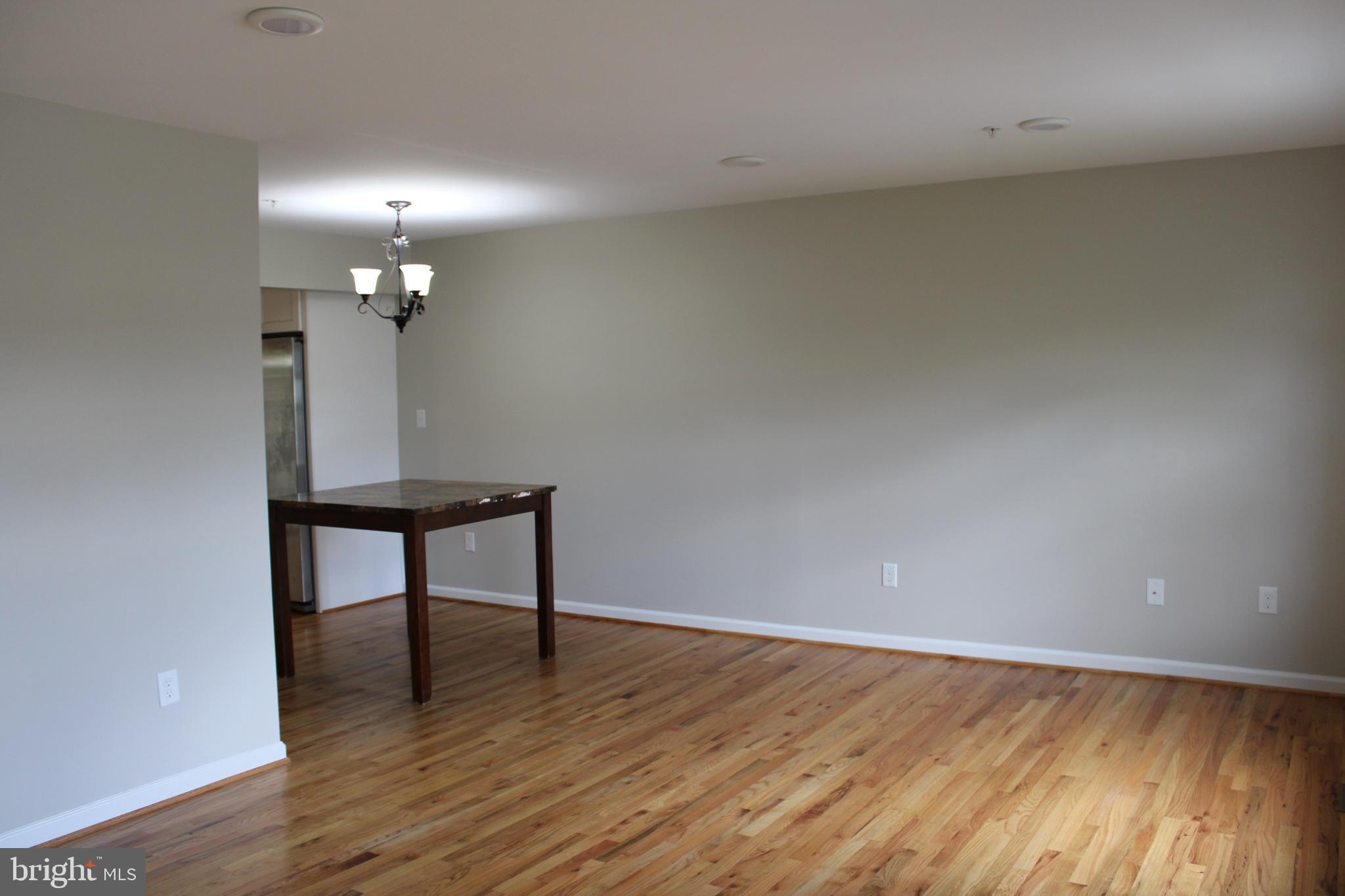 ROBINS GLENN - Residential Lease