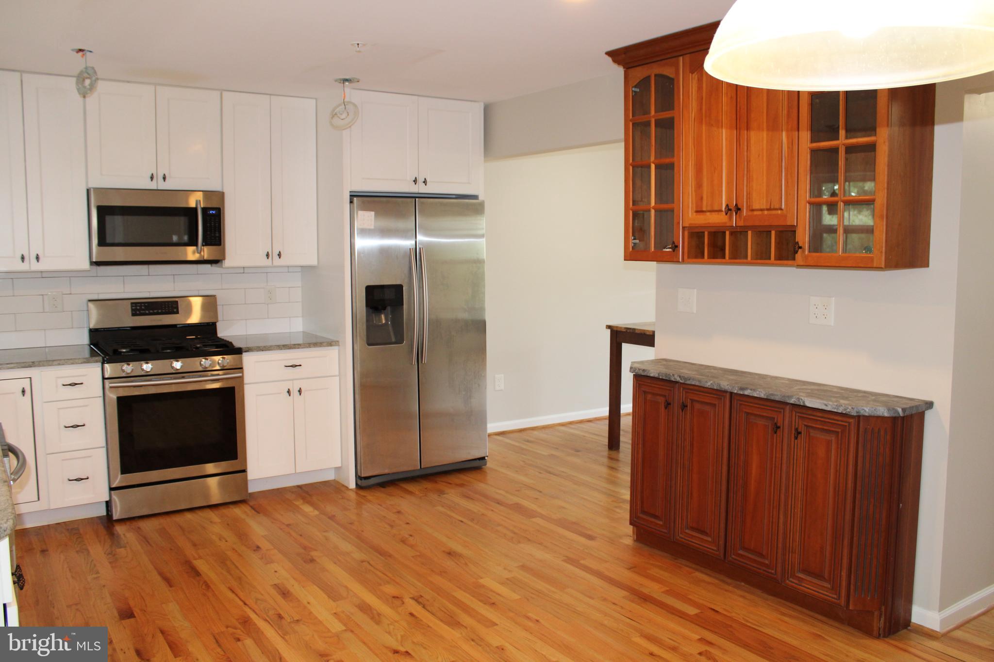 ROBINS GLENN - Residential Lease