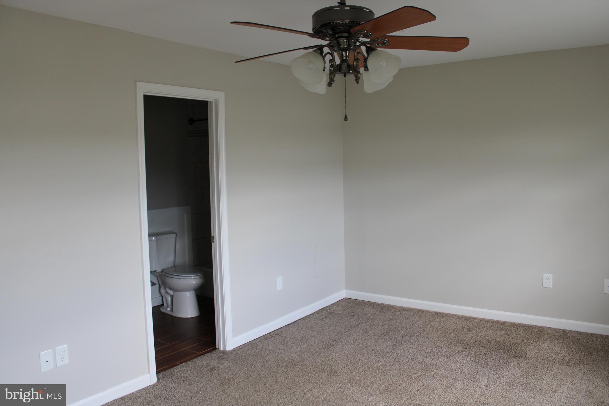 ROBINS GLENN - Residential Lease