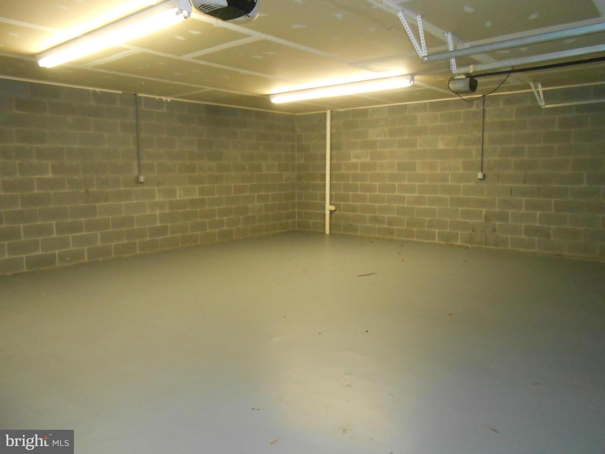 BLACKISTONE FARM - Residential Lease