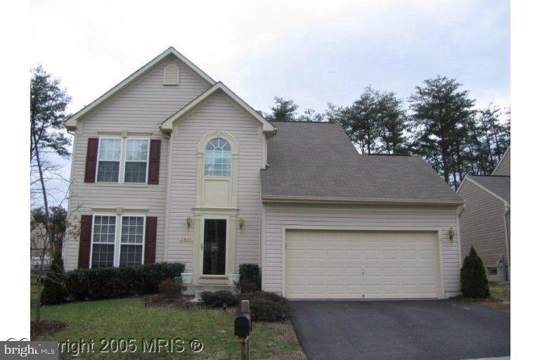 Single family home with many upgrade, 4 bedrooms, 3 full baths * New laminate floor up level * master bedroom has new suite bathroom with double sinks, a large tub, a separate shower, tile* large walk-in closets* New bathroom in hall way* kitchen with granite counter top, new stainless appliance, formal dining room, living room, family room* new laminate floor* The home has been freshly painted. In the Lower Level along with the Recreation Room, bedroom with full bathroom* storage room with laundry* tile flooring throughout* Min to Ft Mead and NSA. Good credit .