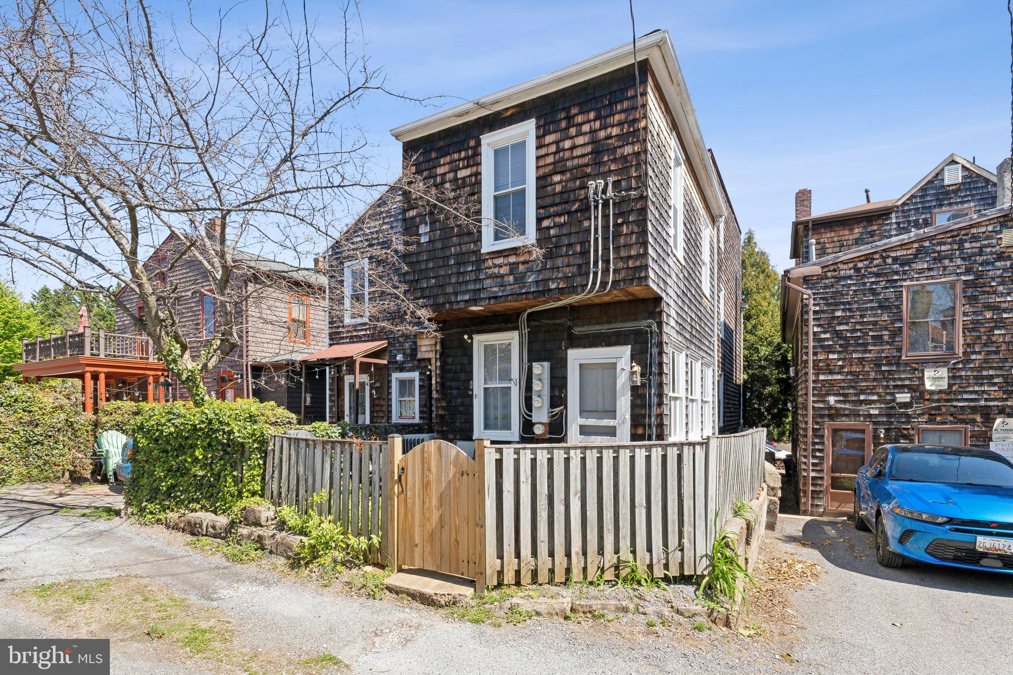 HISTORIC DISTRICT - Residential