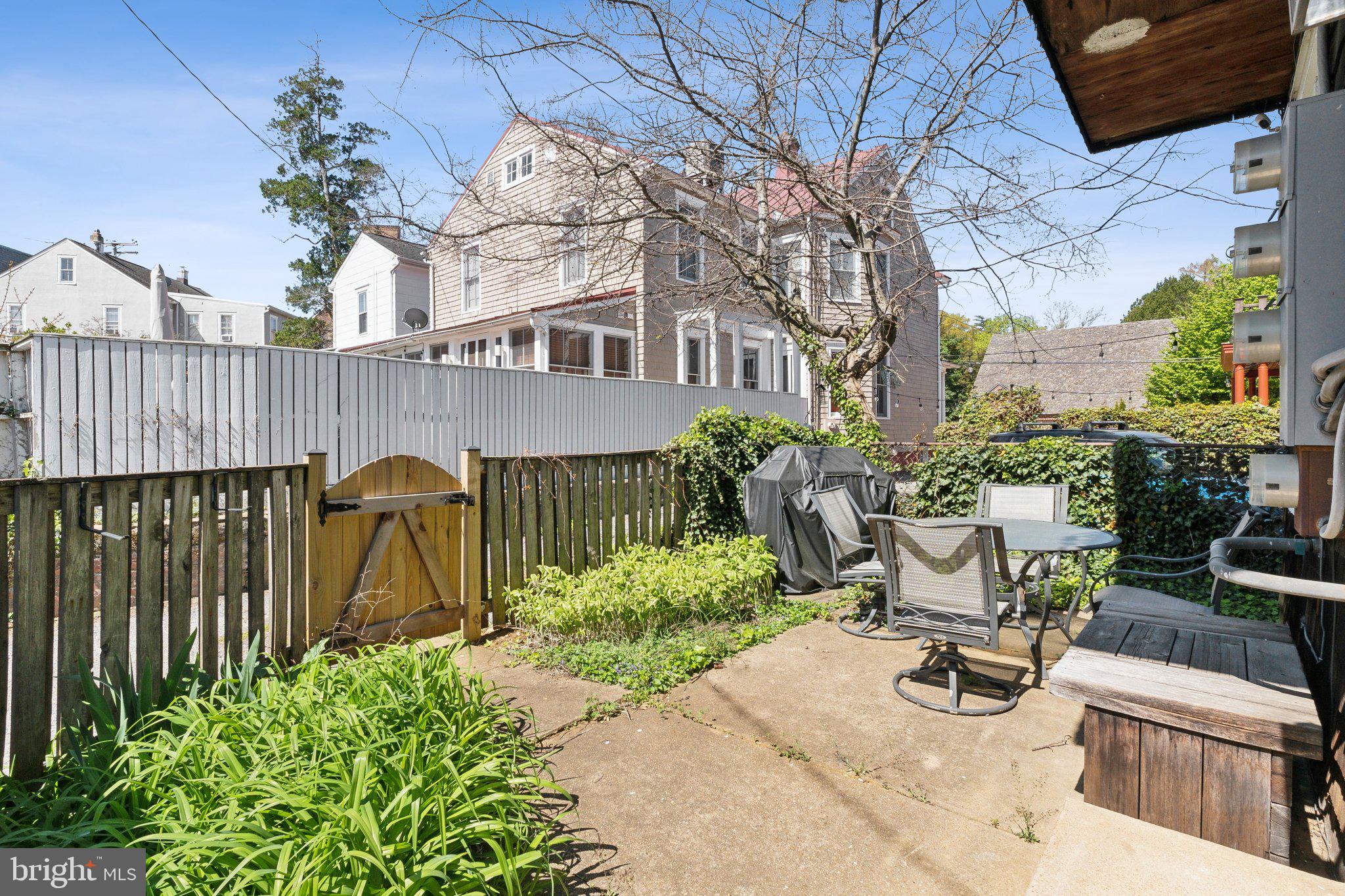 HISTORIC DISTRICT - Residential