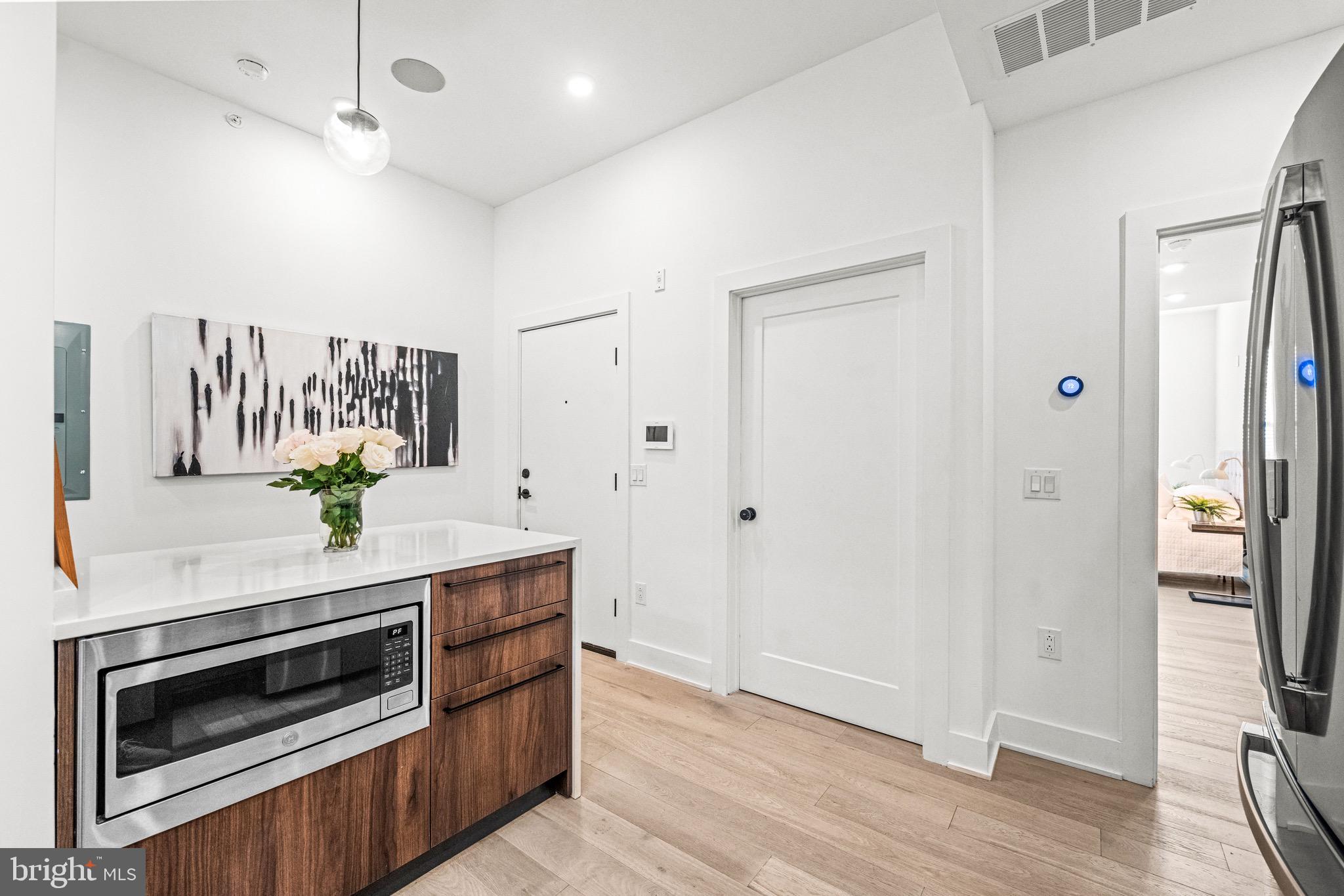 GRADUATE HOSPITAL - Residential