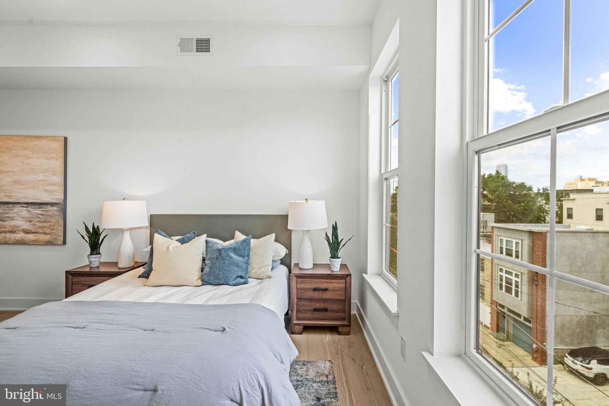 GRADUATE HOSPITAL - Residential