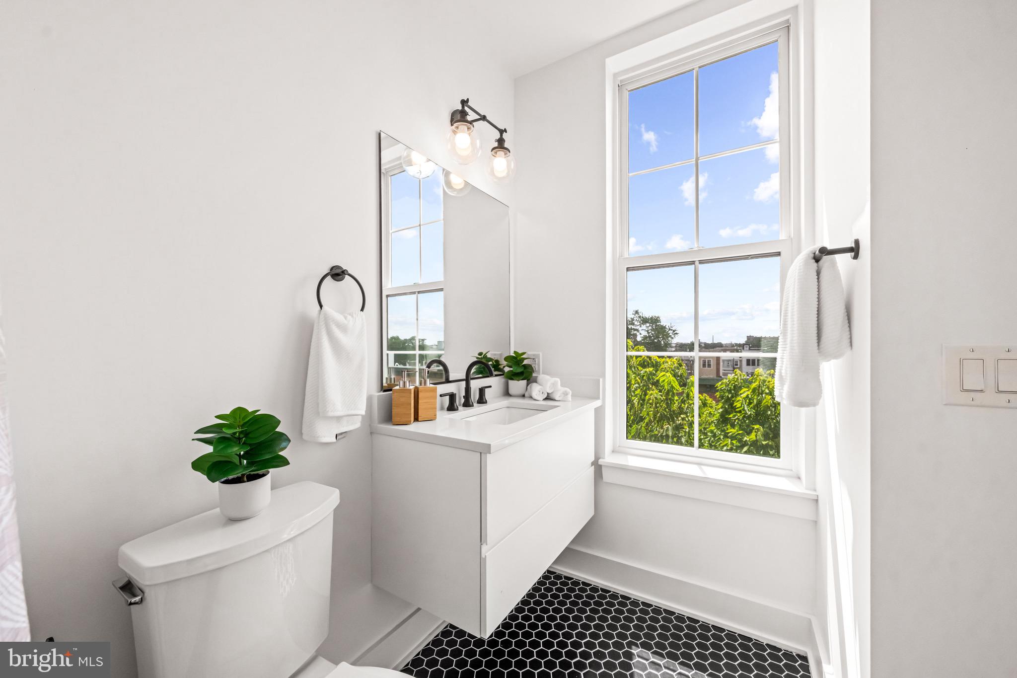 GRADUATE HOSPITAL - Residential