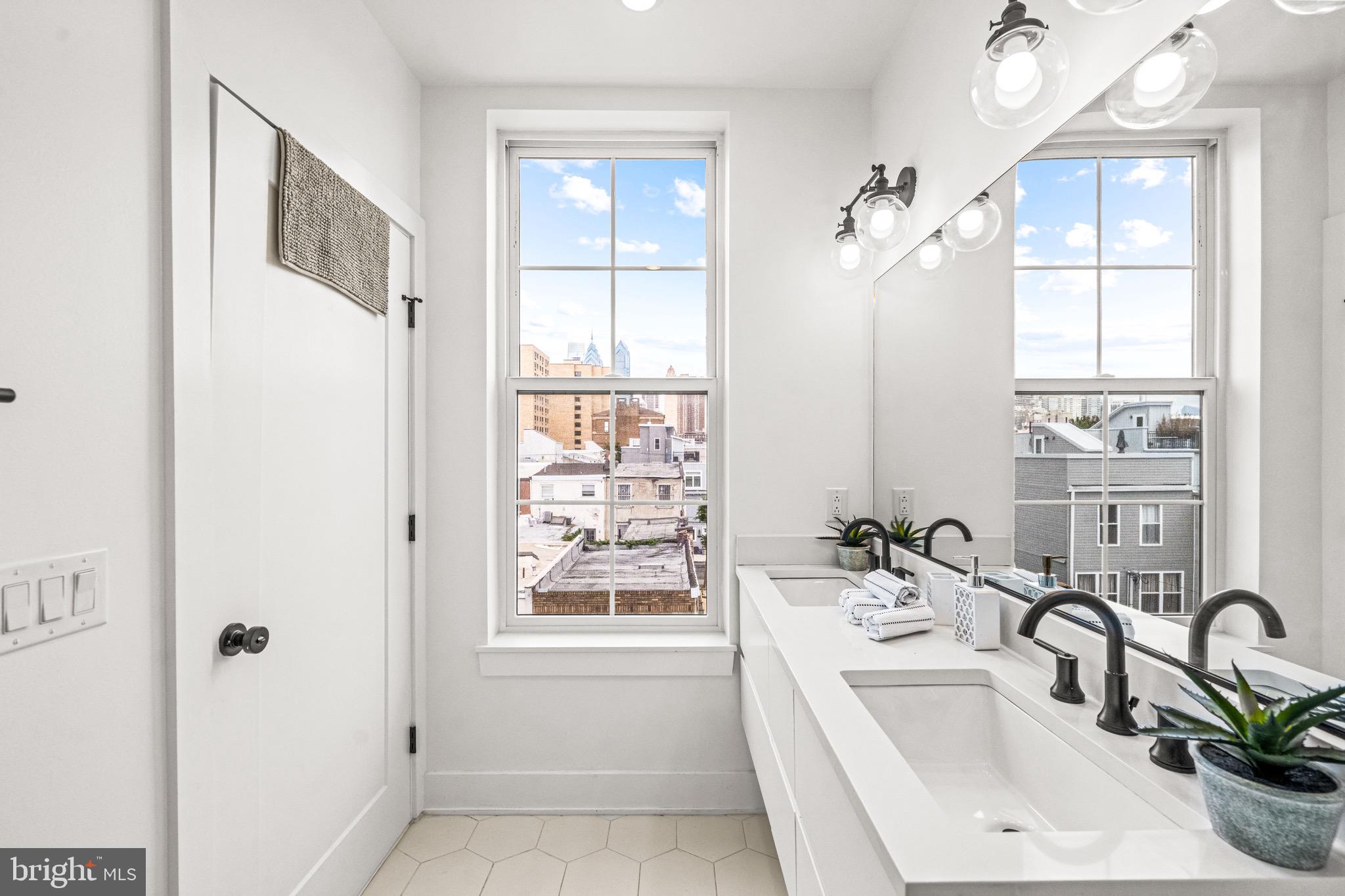 GRADUATE HOSPITAL - Residential