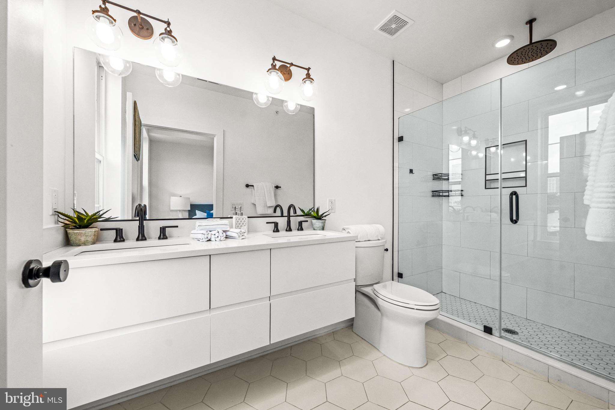 GRADUATE HOSPITAL - Residential