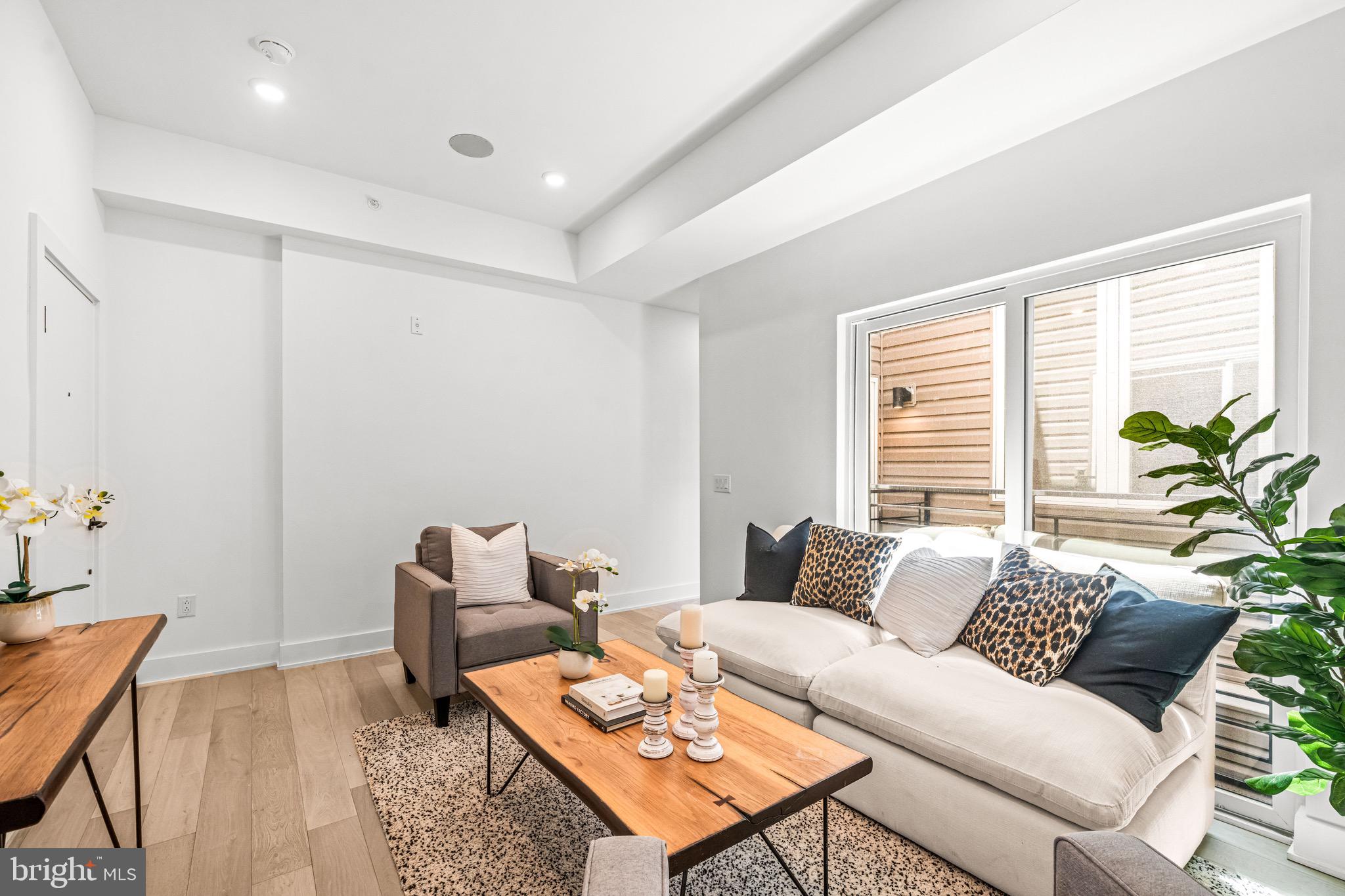 GRADUATE HOSPITAL - Residential