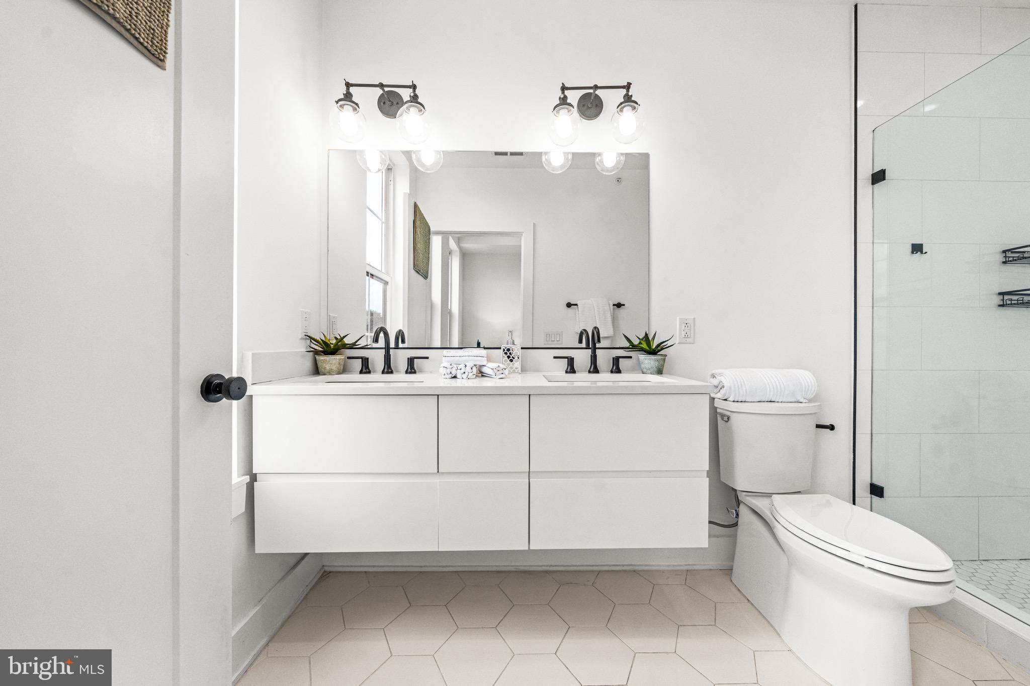 GRADUATE HOSPITAL - Residential