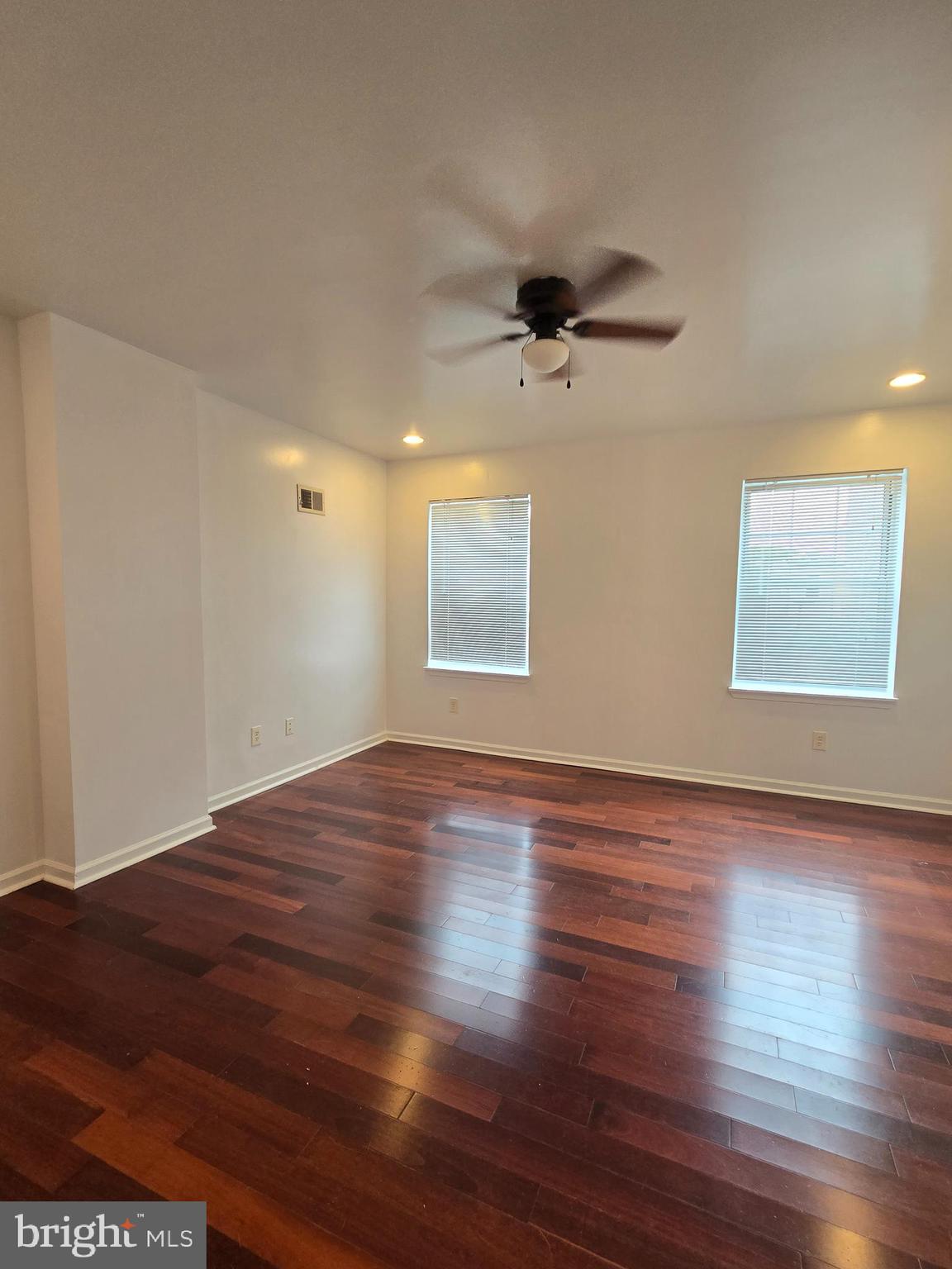 POINT BREEZE - Residential Lease