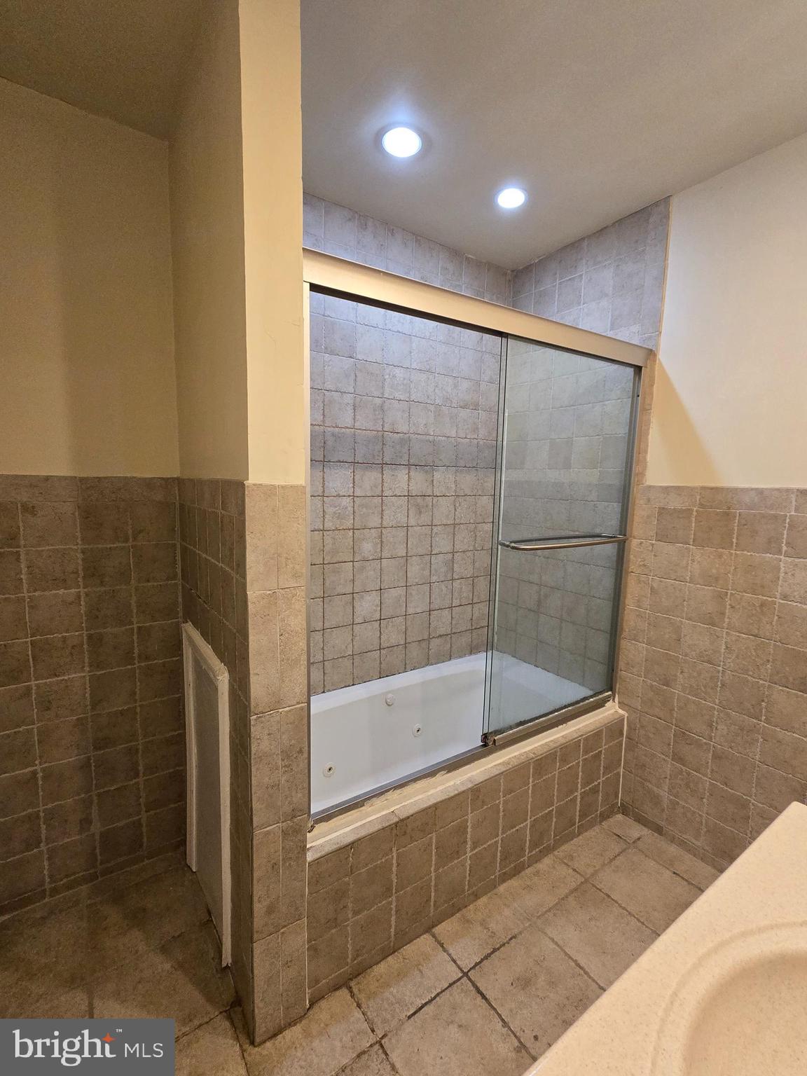 POINT BREEZE - Residential Lease