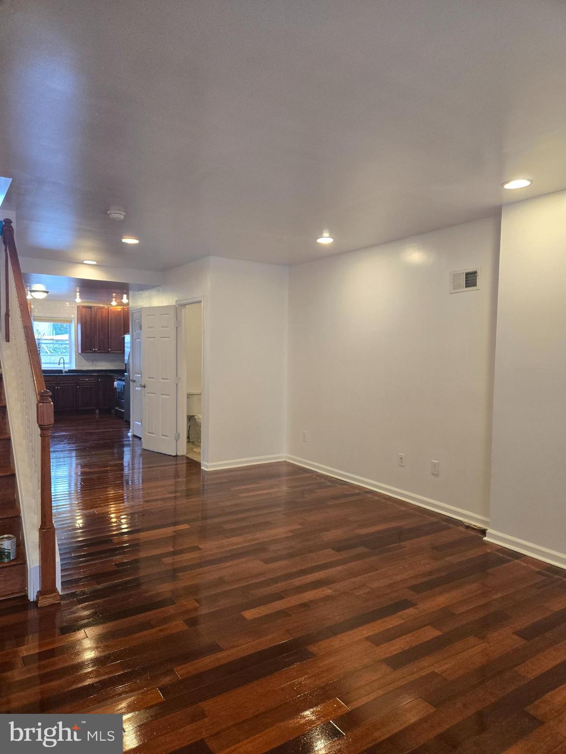 POINT BREEZE - Residential Lease