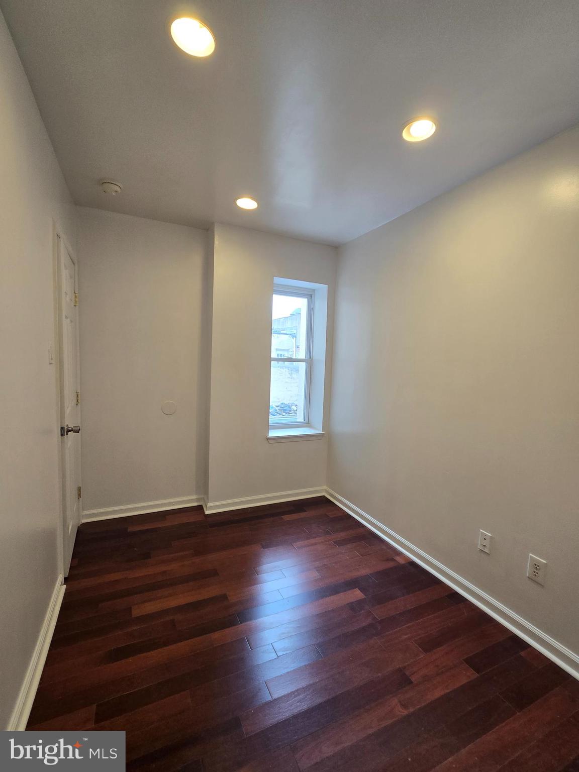 POINT BREEZE - Residential Lease