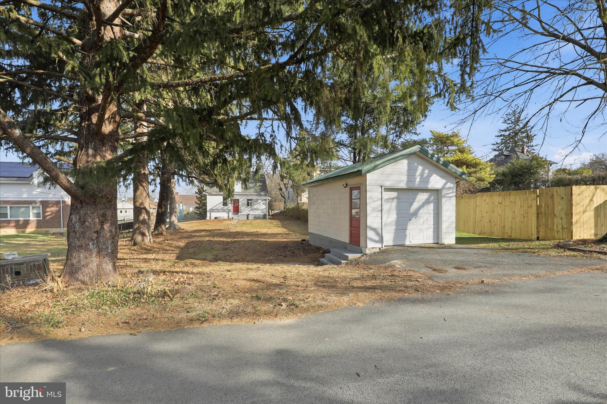 LEBANON CITY - Residential