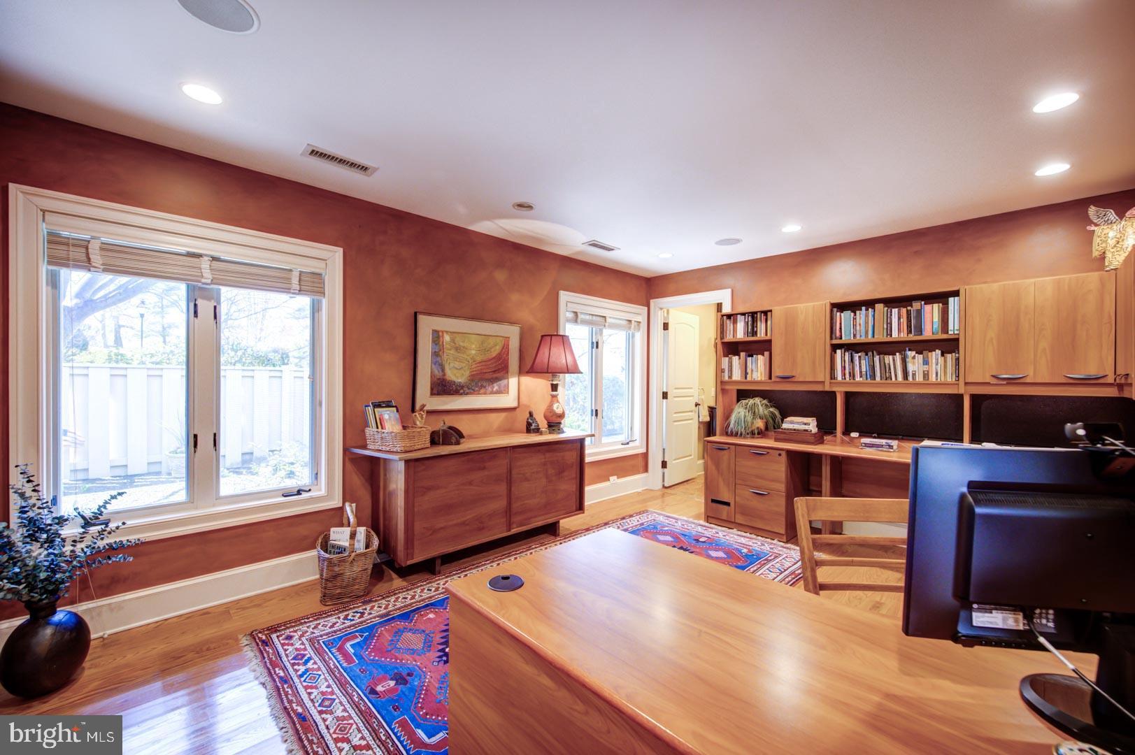 HERMITAGE - Residential