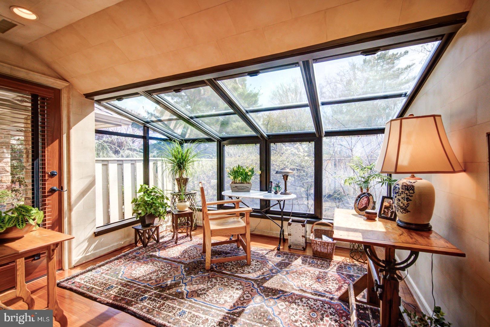 HERMITAGE - Residential