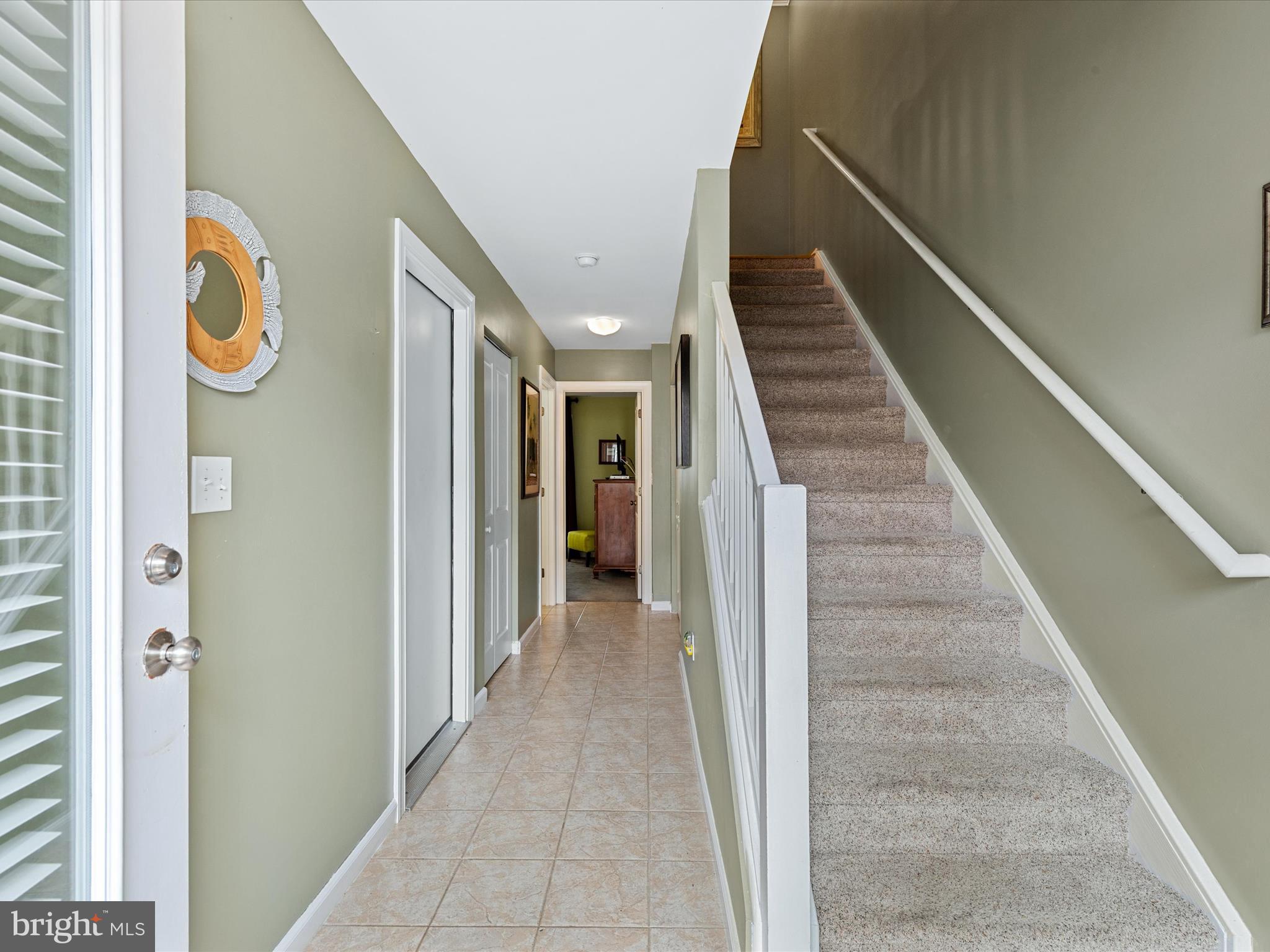 BAYVILLE SHORES - Residential