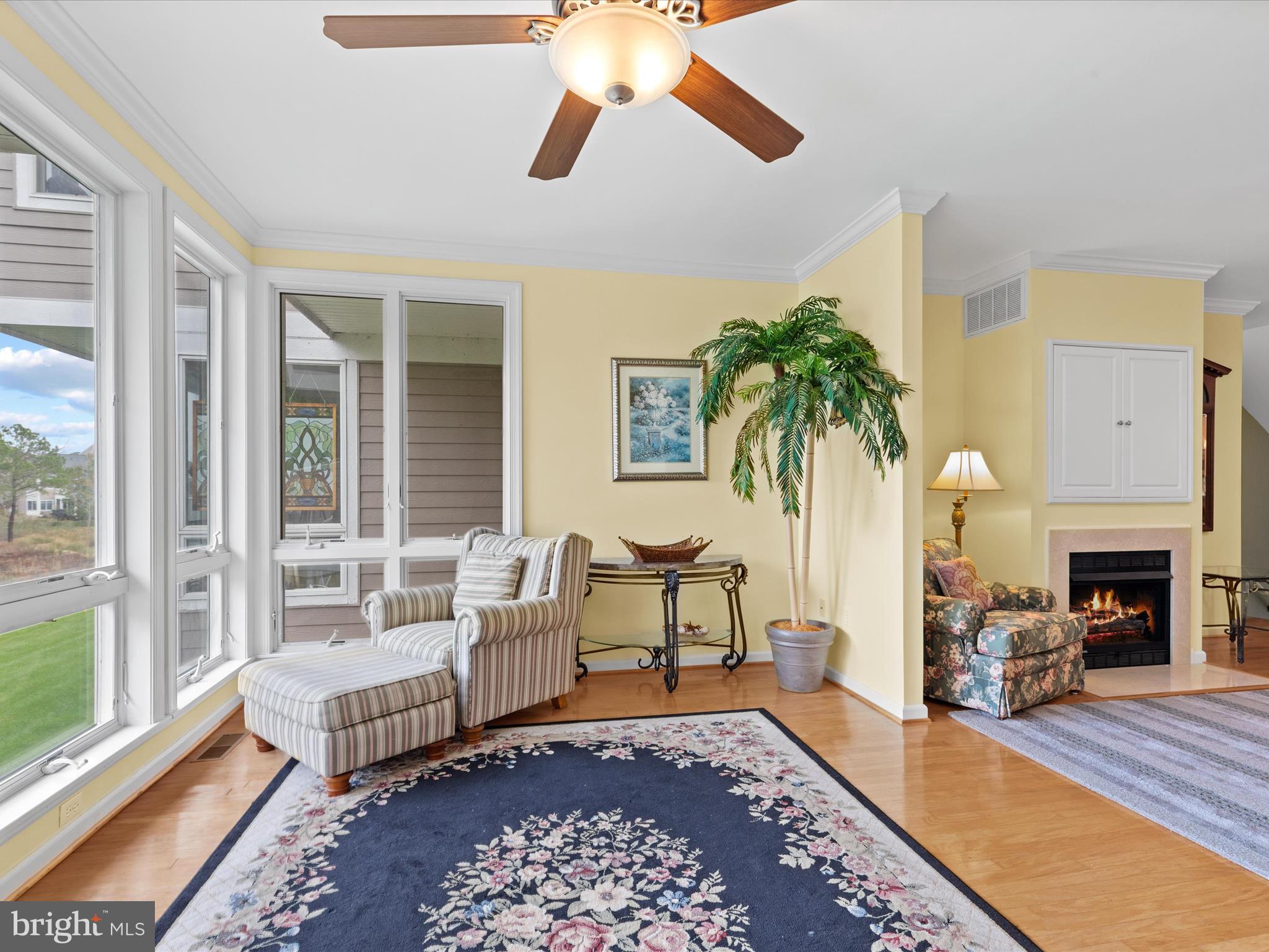 BAYVILLE SHORES - Residential