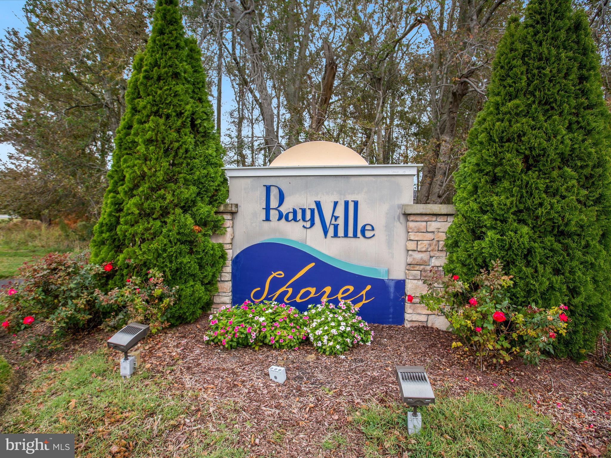 BAYVILLE SHORES - Residential