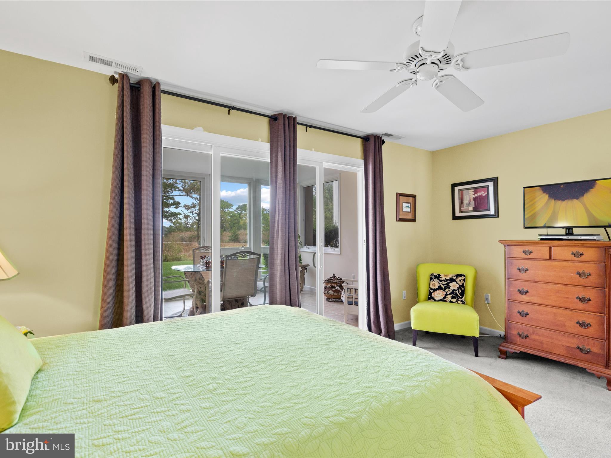 BAYVILLE SHORES - Residential