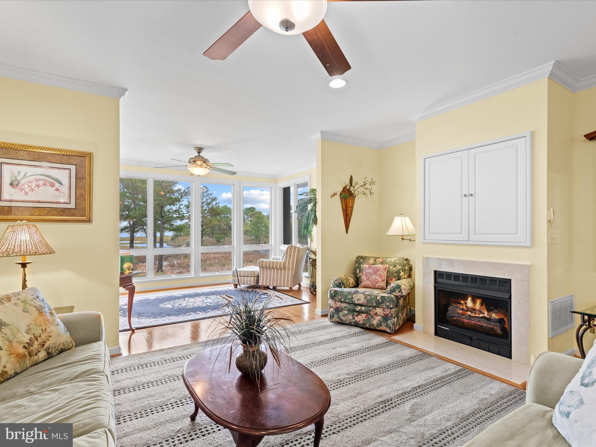 BAYVILLE SHORES - Residential