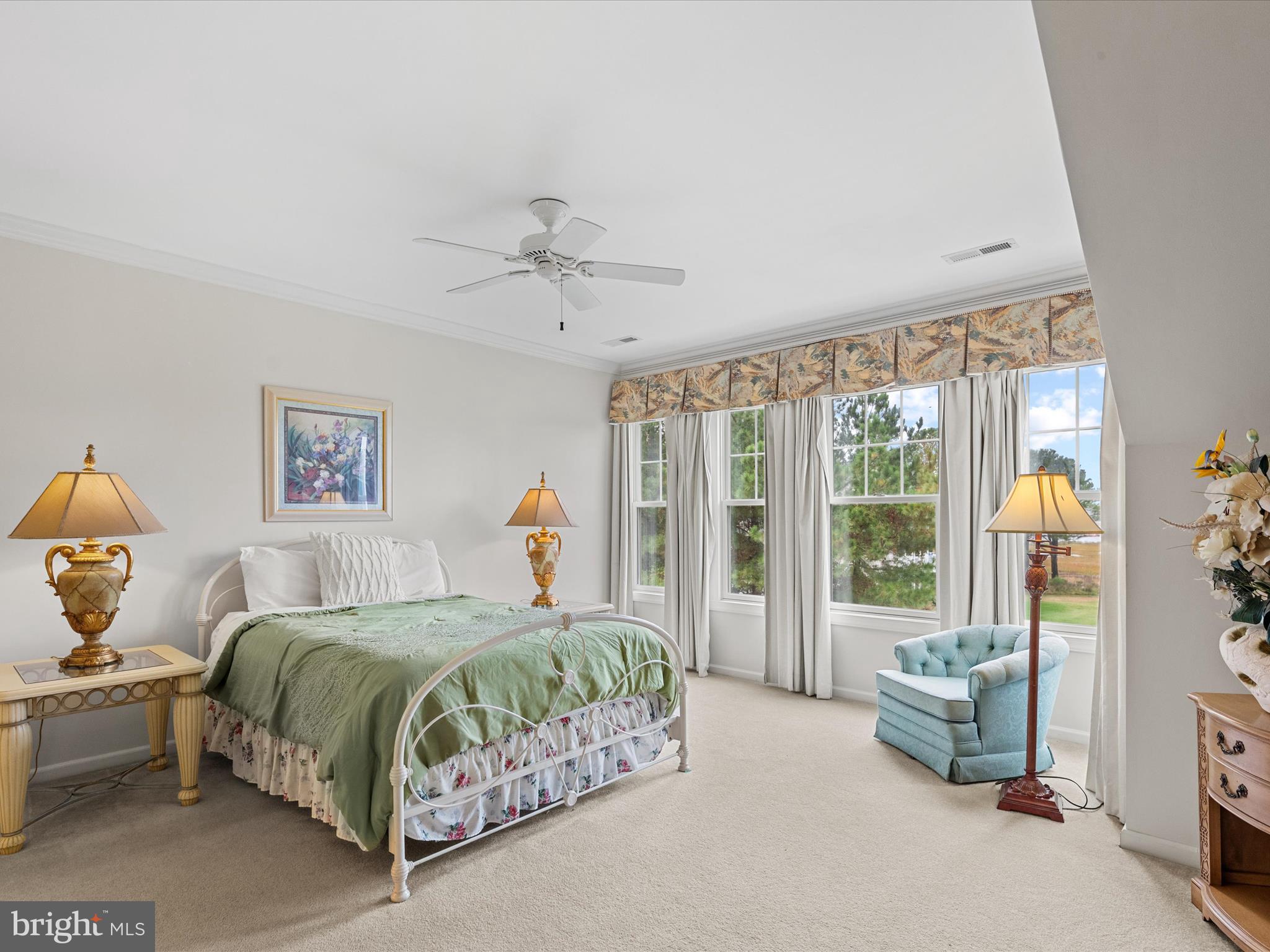 BAYVILLE SHORES - Residential