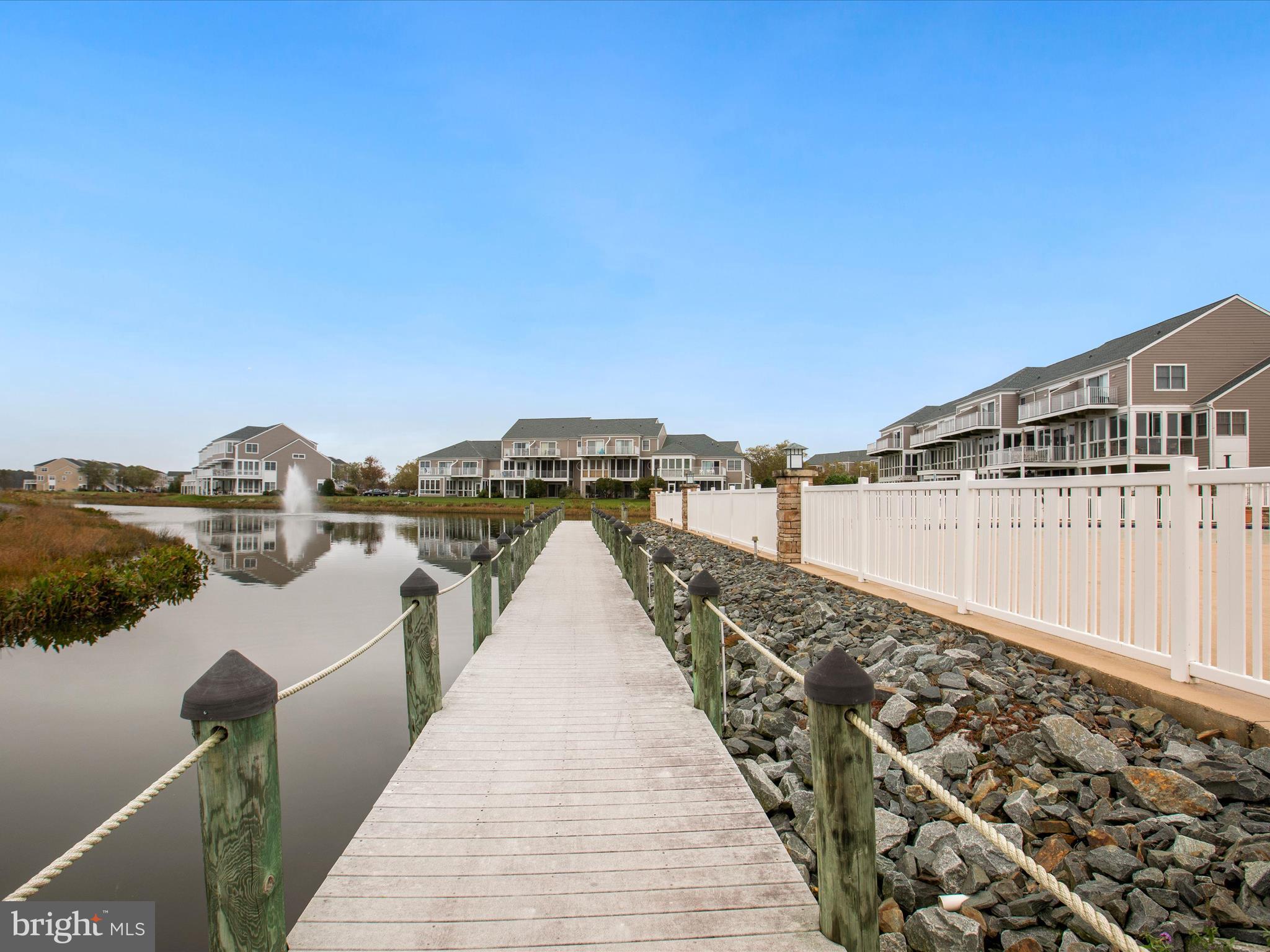BAYVILLE SHORES - Residential