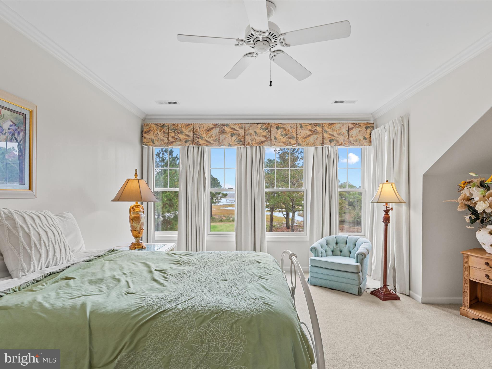 BAYVILLE SHORES - Residential