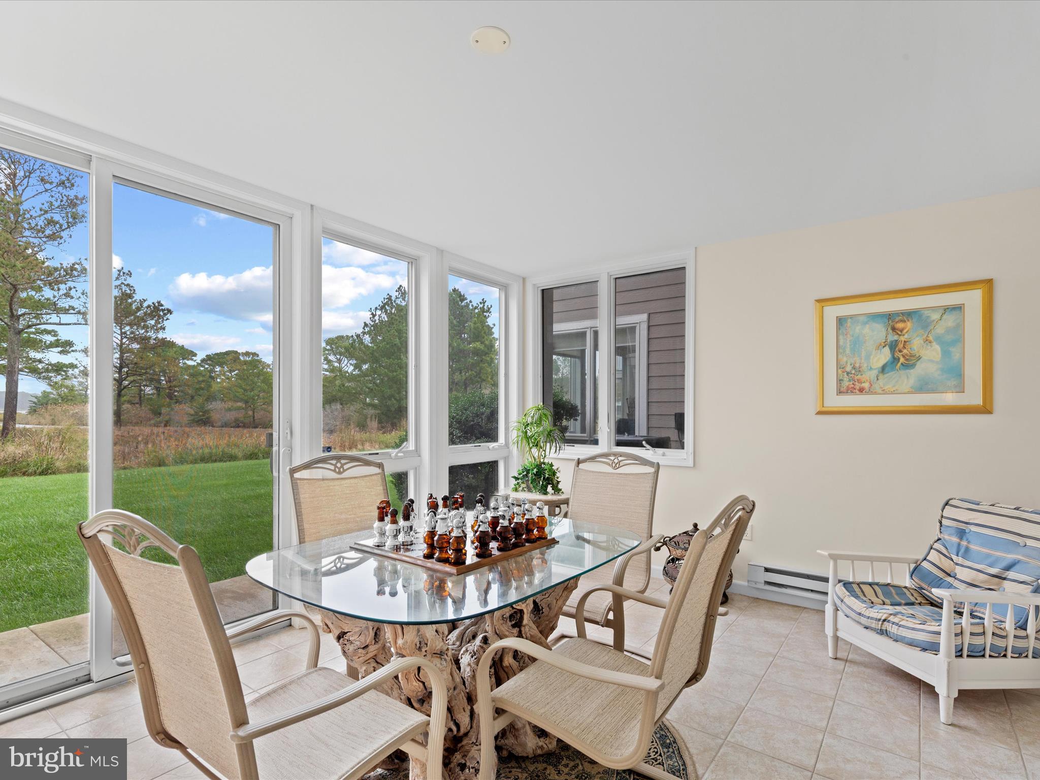 BAYVILLE SHORES - Residential